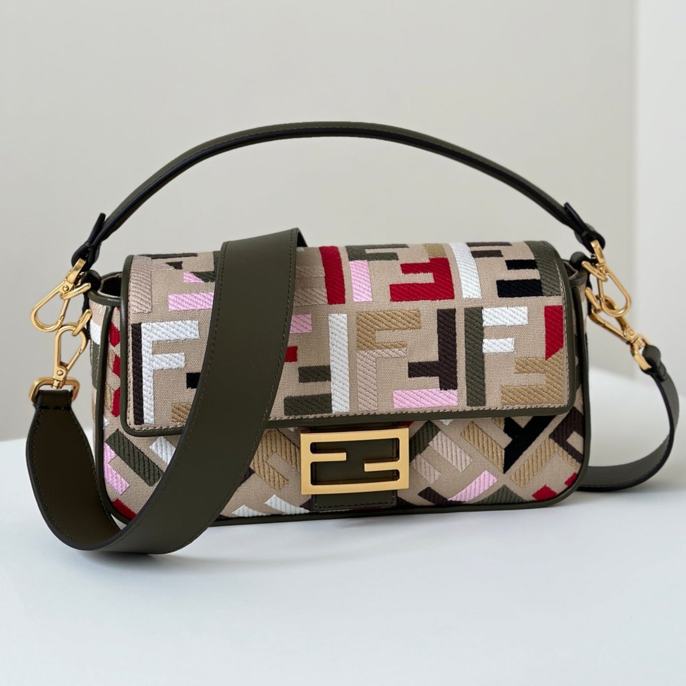 Luxury FendiBAGUETTE CANVAS 27 BAG WITH MULTICOLOUR FF EMBROIDERY GOLD HARDWARE