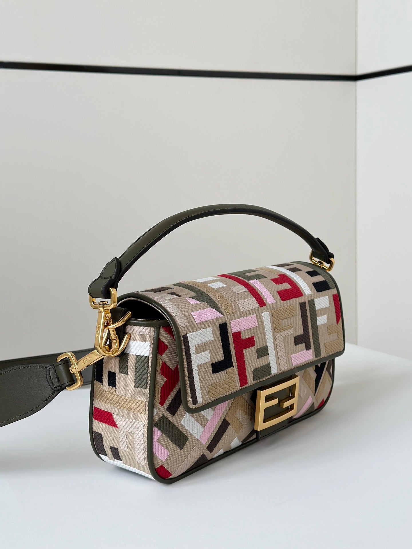Luxury FendiBAGUETTE CANVAS 27 BAG WITH MULTICOLOUR FF EMBROIDERY GOLD HARDWARE