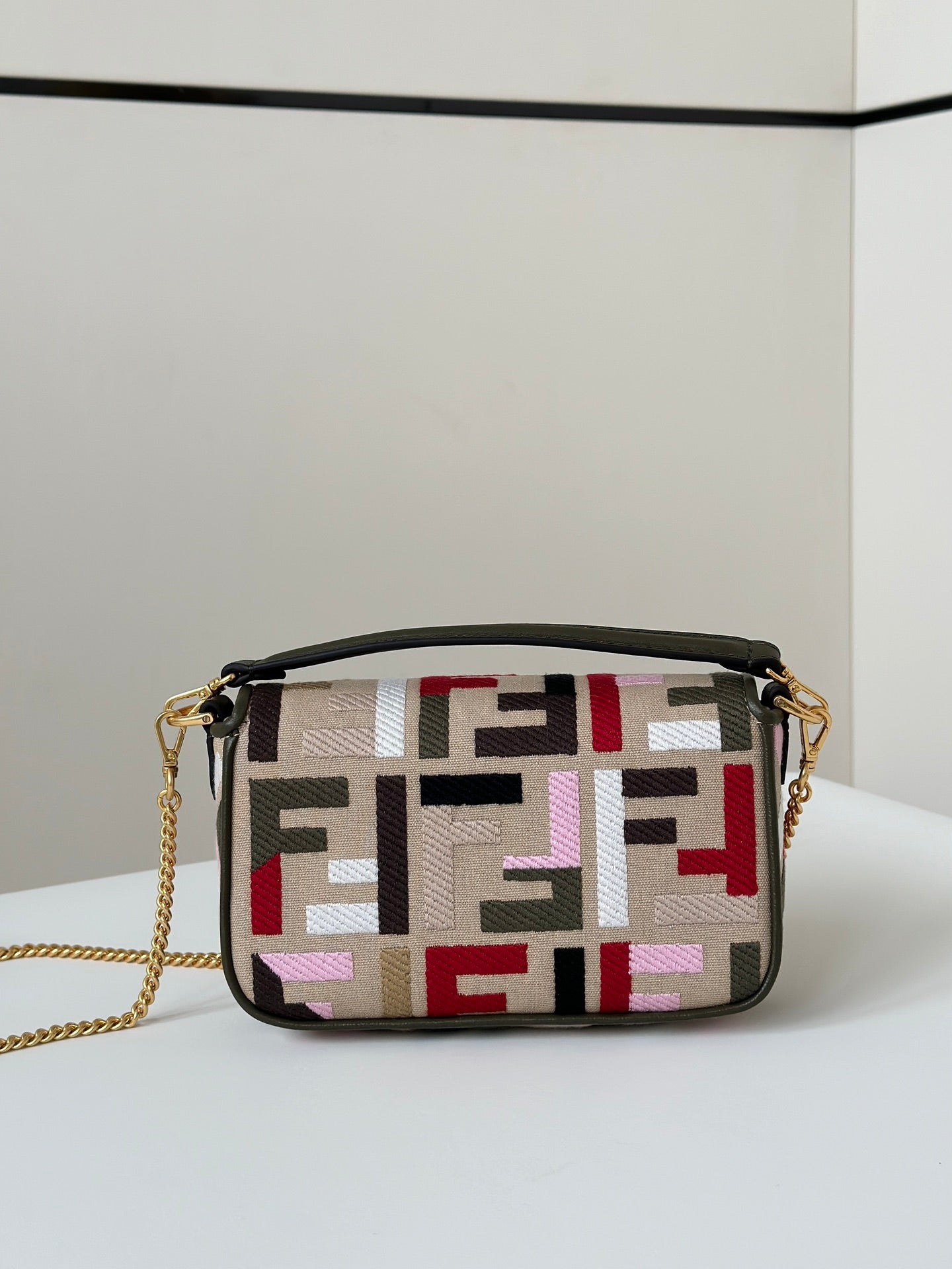 Luxury FendiBAGUETTE CANVAS 19 BAG WITH MULTICOLOUR FF EMBROIDERY GOLD HARDWARE