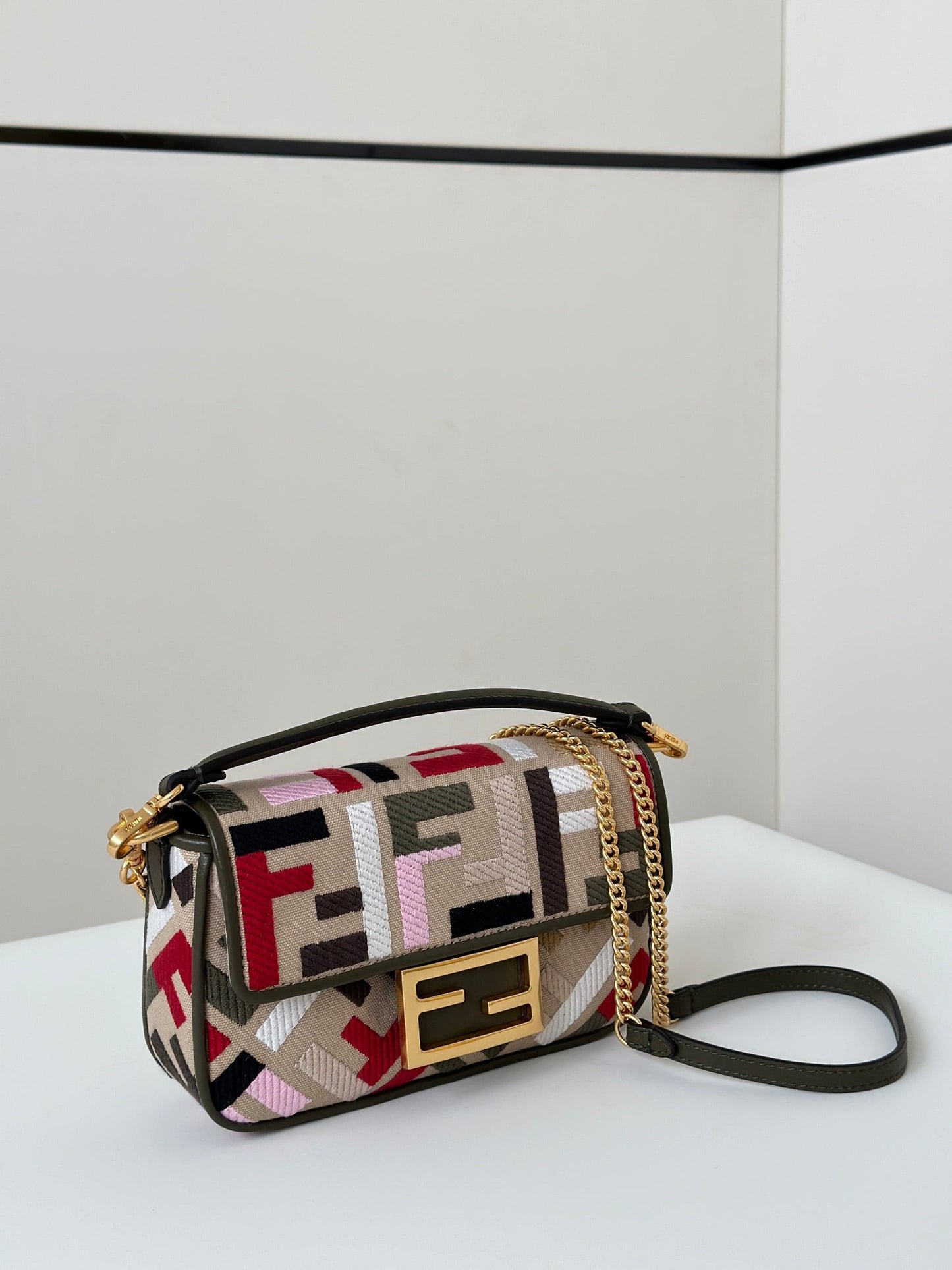 Luxury FendiBAGUETTE CANVAS 19 BAG WITH MULTICOLOUR FF EMBROIDERY GOLD HARDWARE