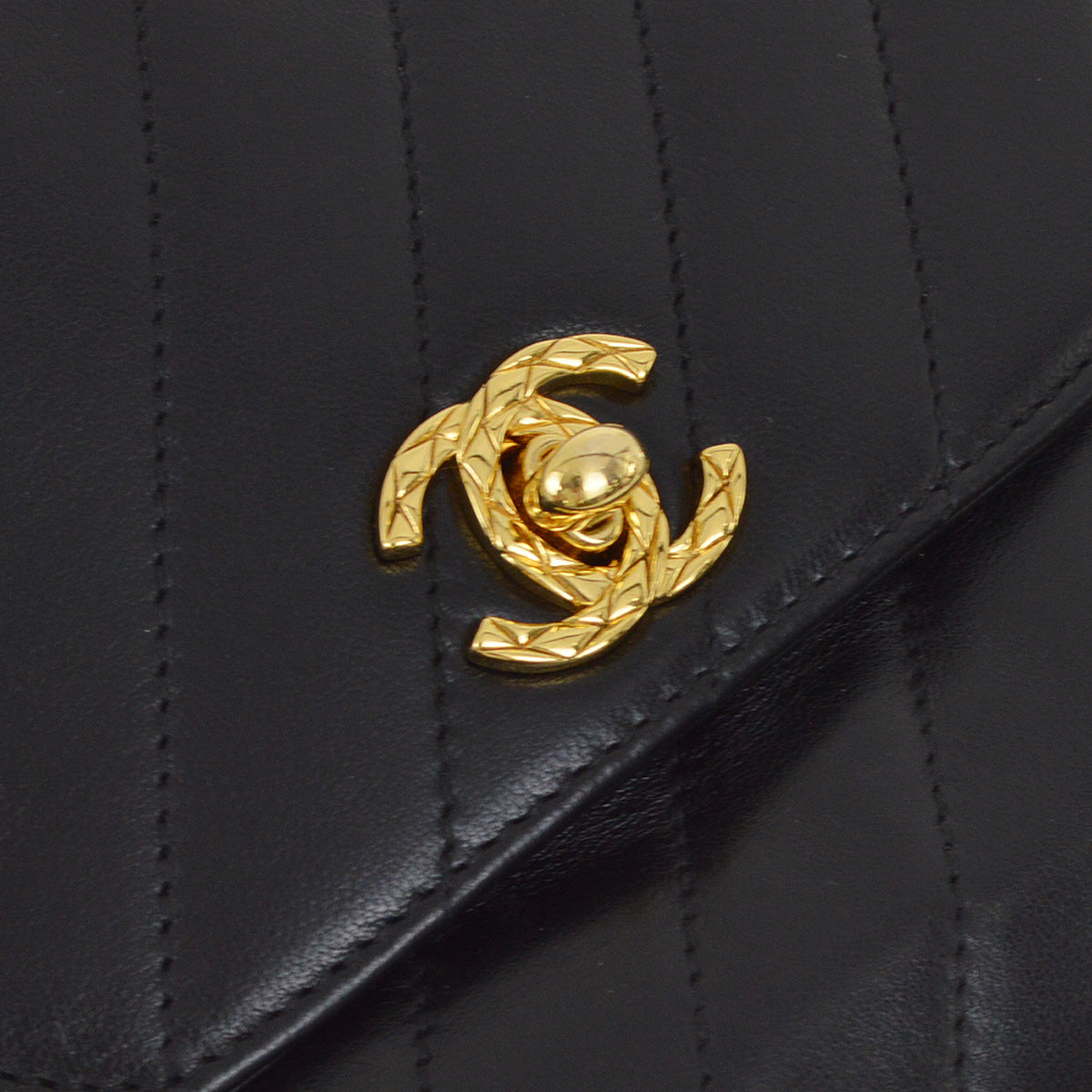 Luxury Chanel 1991-1994 Black Lambskin Camera Bag Mini