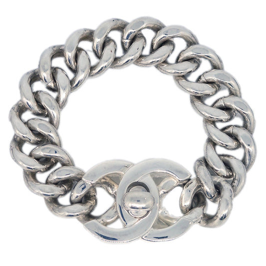 Luxury Chanel Turnlock Bracelet Silver 96P