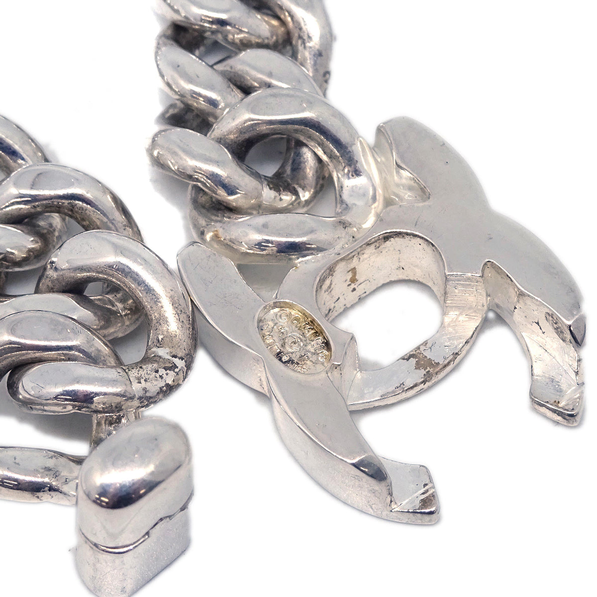 Luxury Chanel Turnlock Bracelet Silver 96P