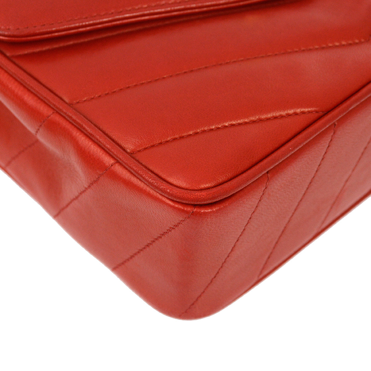 Luxury Chanel 1994-1996 Red Lambskin Chevron Chain Shoulder Bag