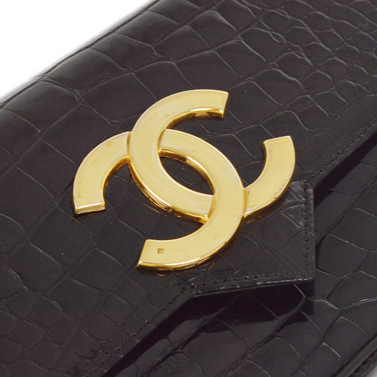 Luxury Chanel * 1986-1988 Black Crocodile Chain Shoulder Bag