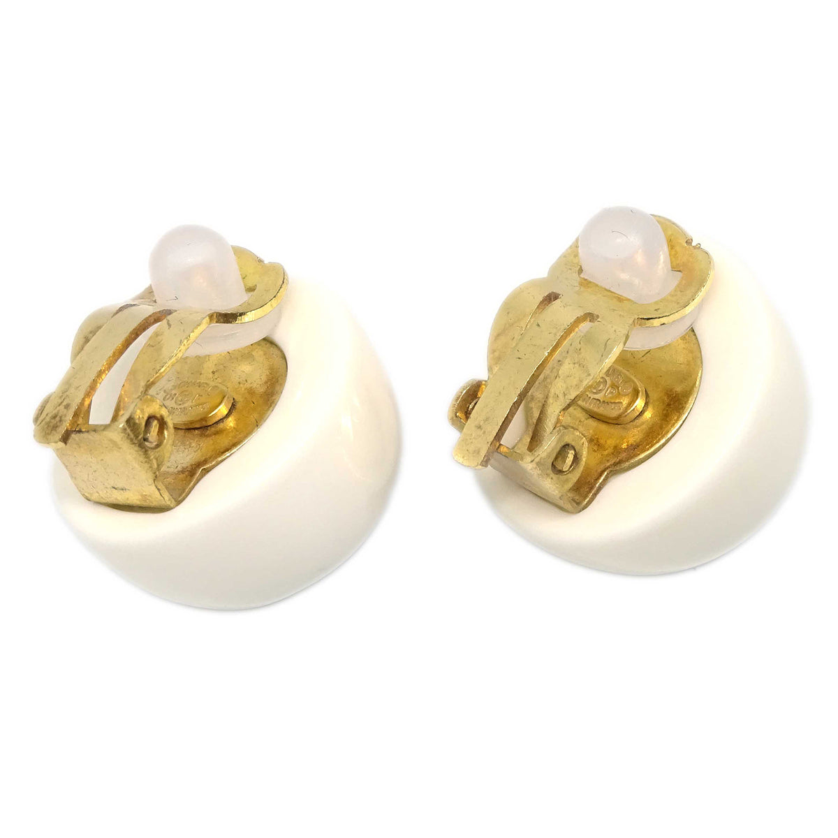 Luxury Chanel Button Earrings Clip-On White 01P