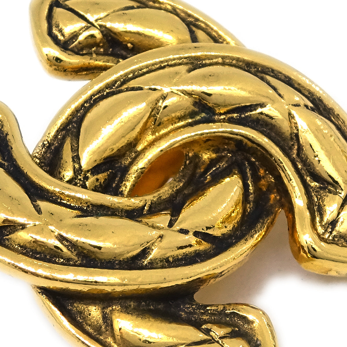 Luxury Chanel Gold CC Earrings Clip-On 2433