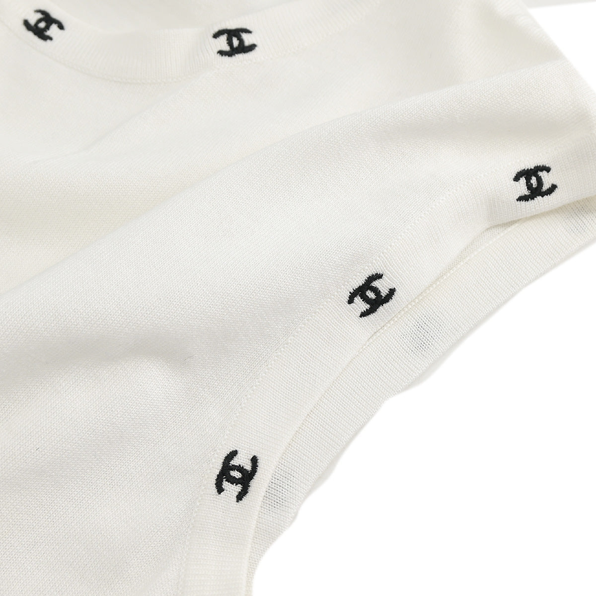 Luxury Chanel Sleeveless Top White 96C #42