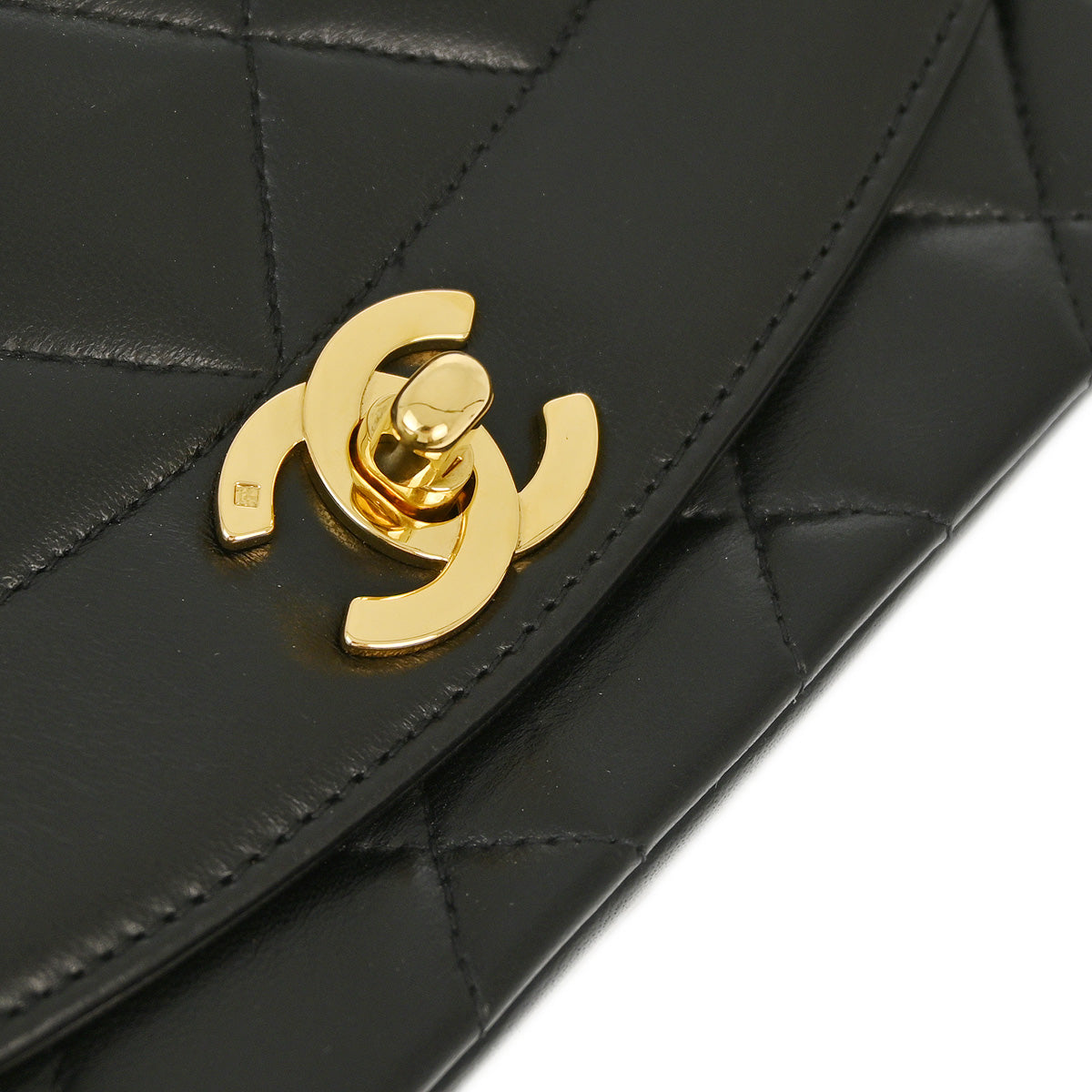 Luxury Chanel 1994-1996 Black Lambskin Small Diana Shoulder Bag