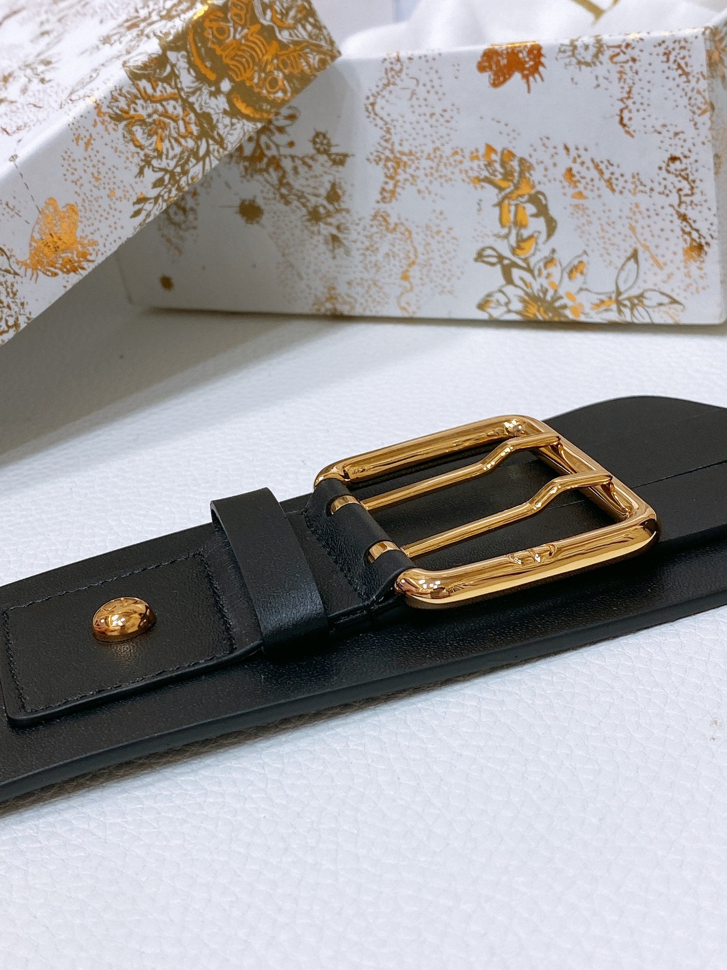 Luxury Diornolita belt black lambskin gold buckle