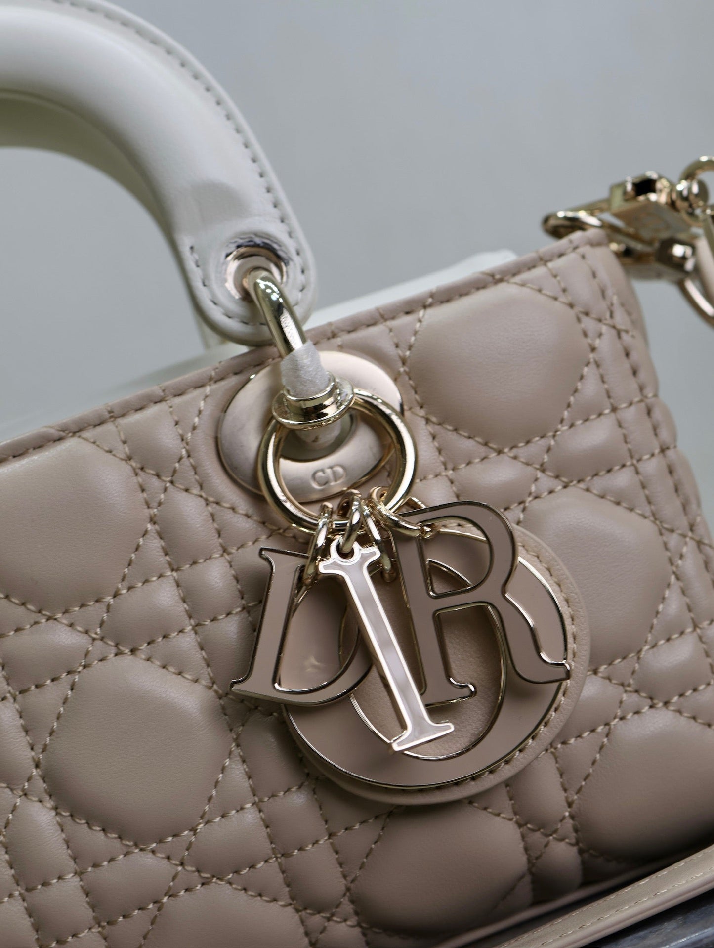 Luxury DiorLady D-Joy Bag 22 Beige White Lambskin