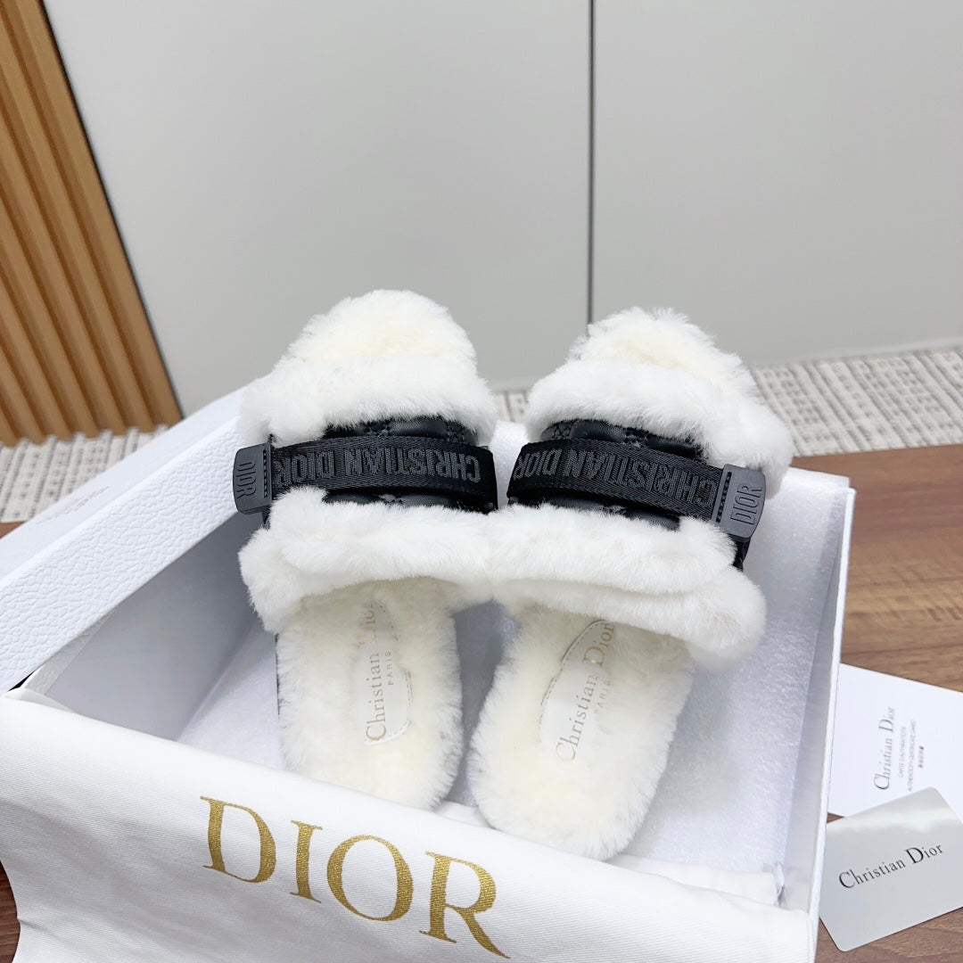 Luxury Dior DIORiviera Dio(r)evolution Slide Black White Quilted Fleece Lining And Lambskin