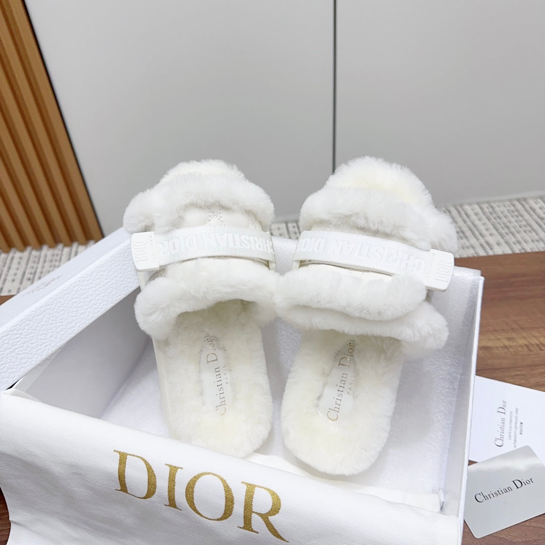 Luxury Dior DIORiviera Dio(r)evolution Slide White Quilted Fleece Lining And Lambskin