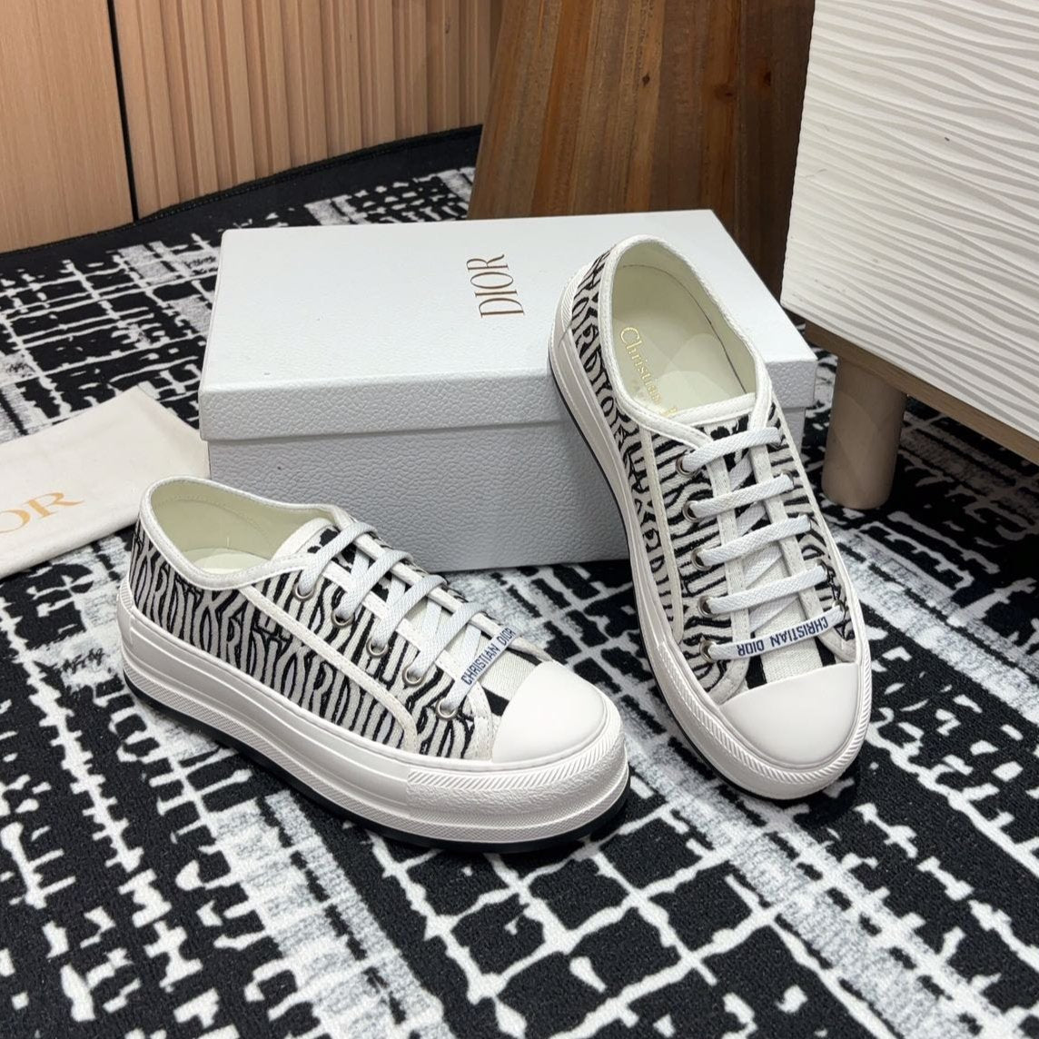 Luxury DiorWalk'n' Luxury DiorPlatform Sneaker Black Miss Canvas