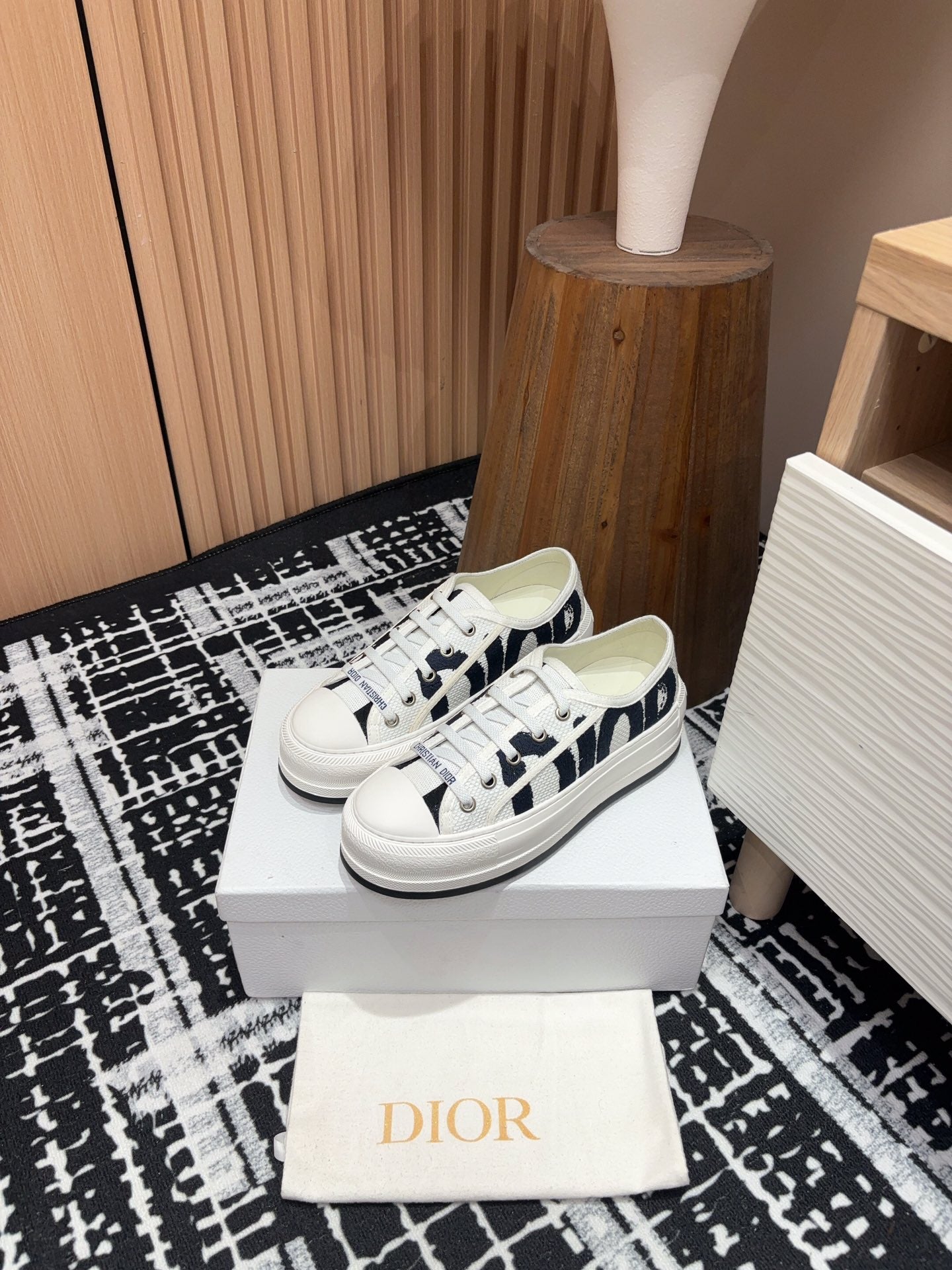 Luxury DiorWalk'n' Luxury DiorPlatform Sneaker Black White Miss Canvas