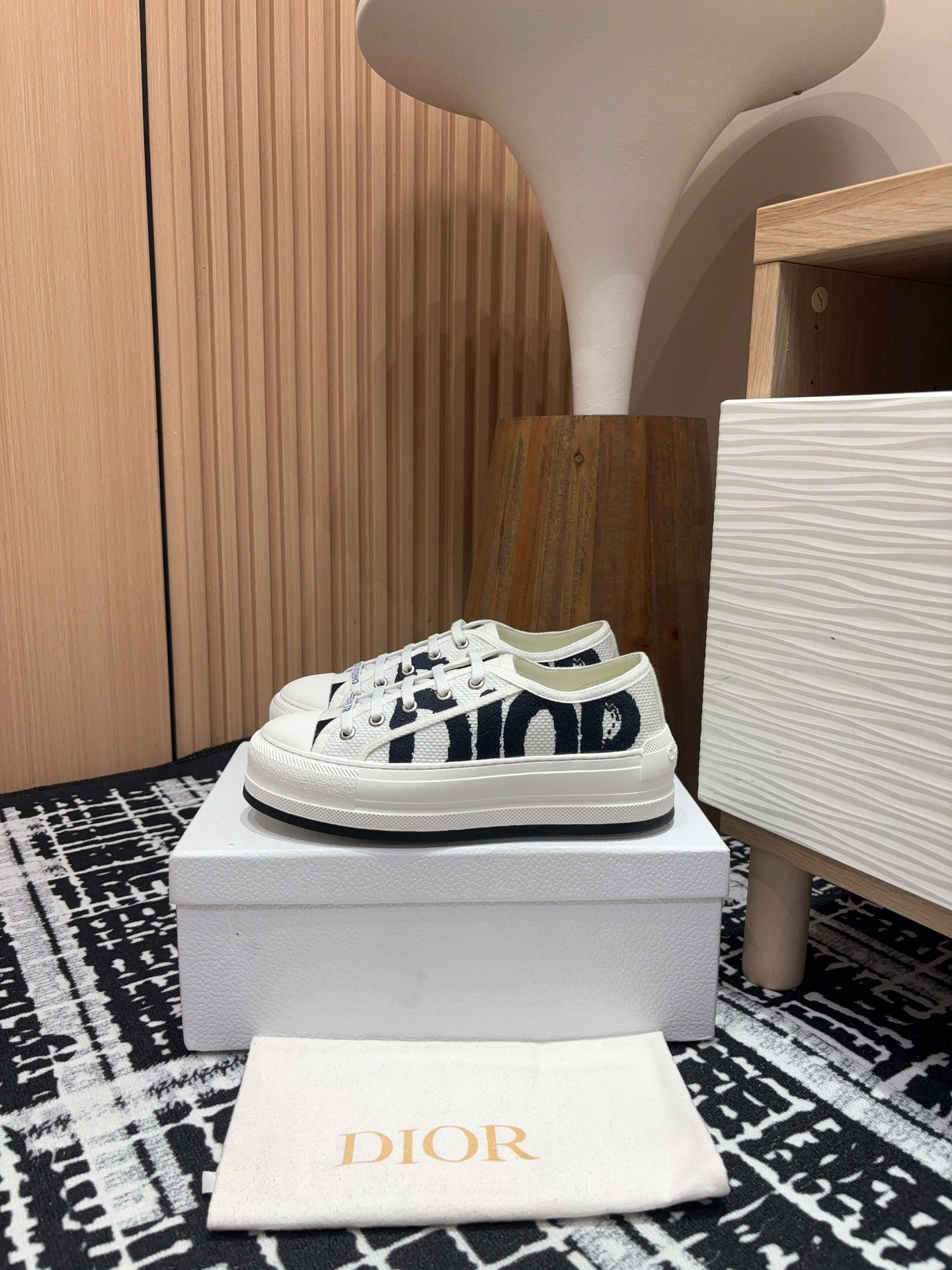 Luxury DiorWalk'n' Luxury DiorPlatform Sneaker Black White Miss Canvas