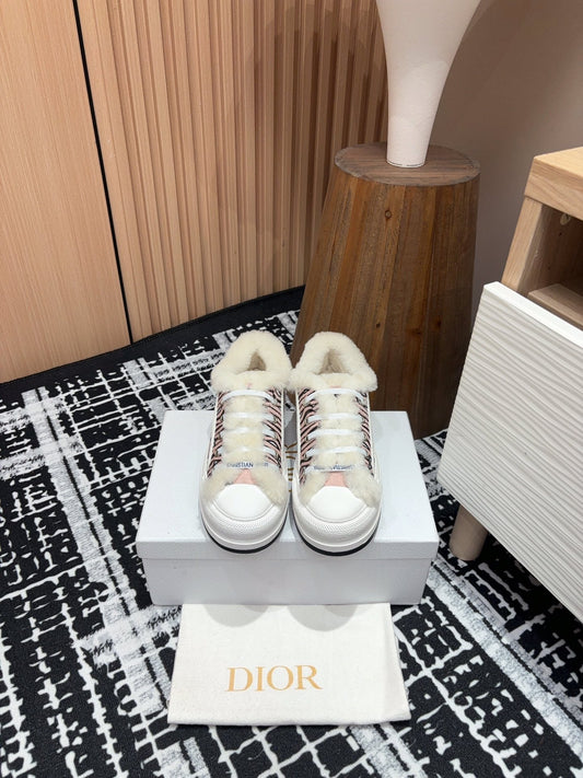 Luxury DiorWalk'n' Luxury DiorPlatform Sneaker Pale Pink Canvas And Fleece Lining