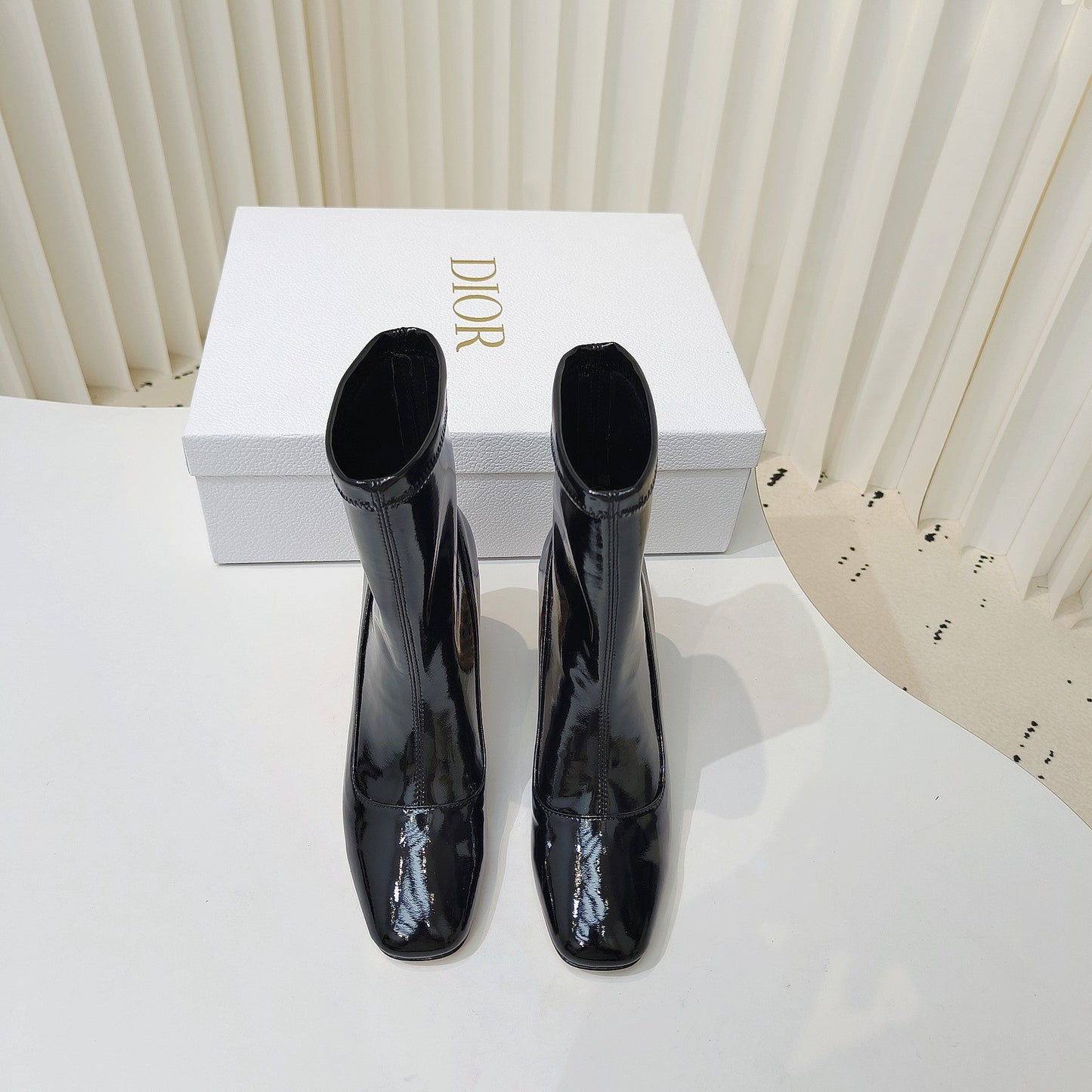 Luxury DiorIcon Heeled Ankle Boot 80mm In Glossy Black Cowhide 111384