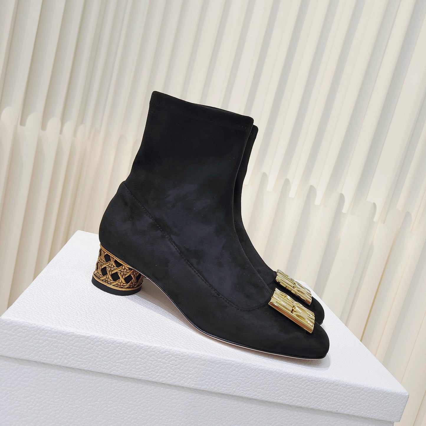 Luxury DiorMiss  Luxury DiorAnkle Boots 40mm Black Suede 111389