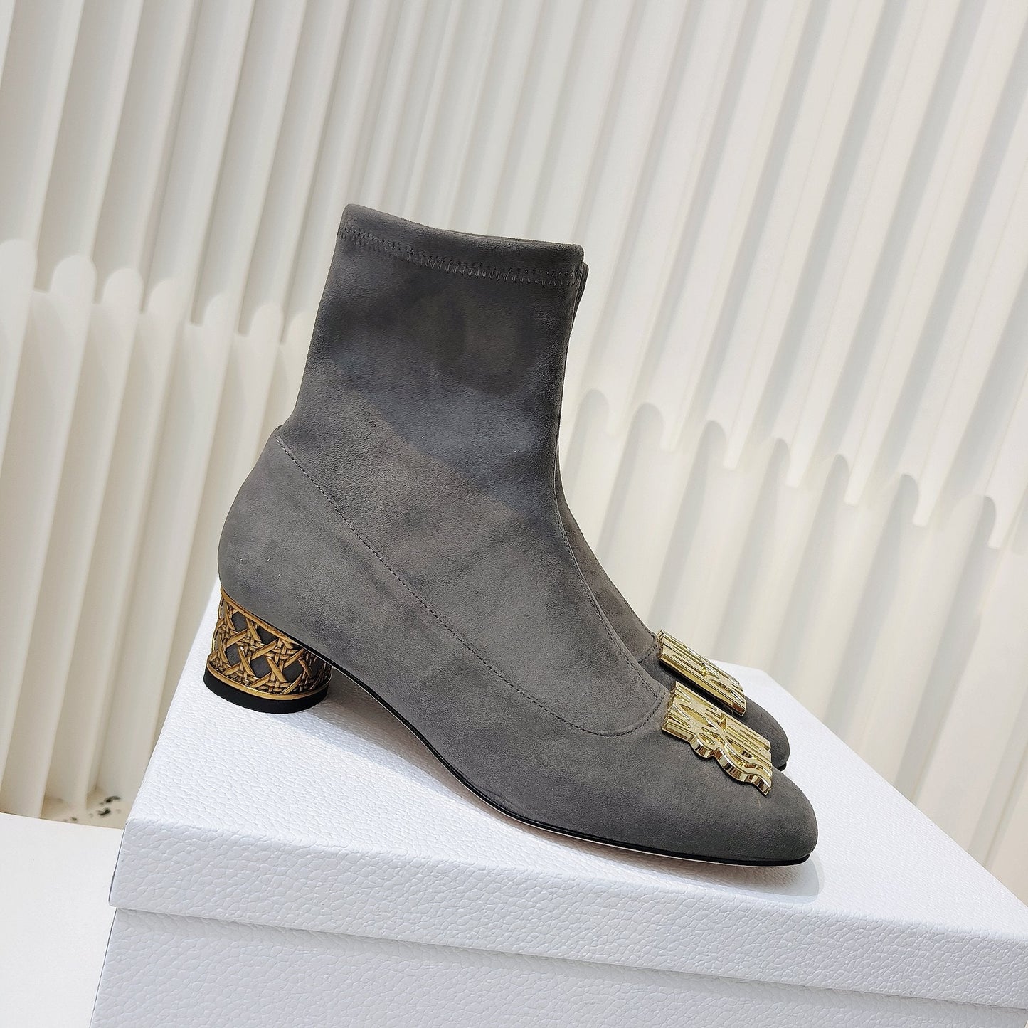Luxury DiorMiss  Luxury DiorAnkle Boots 40mm Grey Suede 111391
