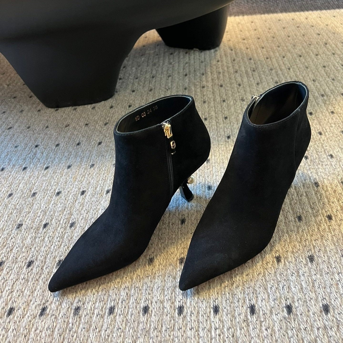 Luxury DiorTribales Heeled Ankle Boot 75mm In Black Suede 996953