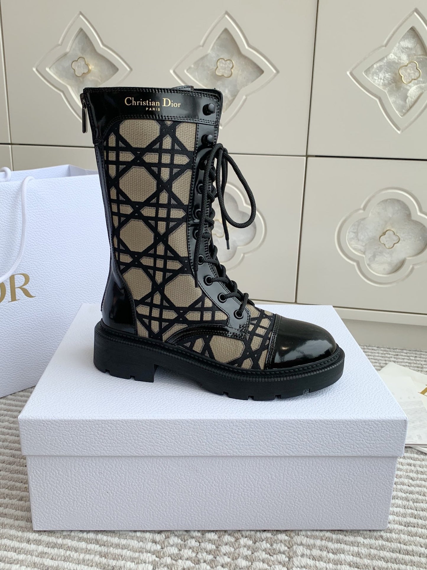 Luxury DiorD-Unit Ankle Boot In Dark Beige Mix Black Canvas And Glossy Cowhide  105082