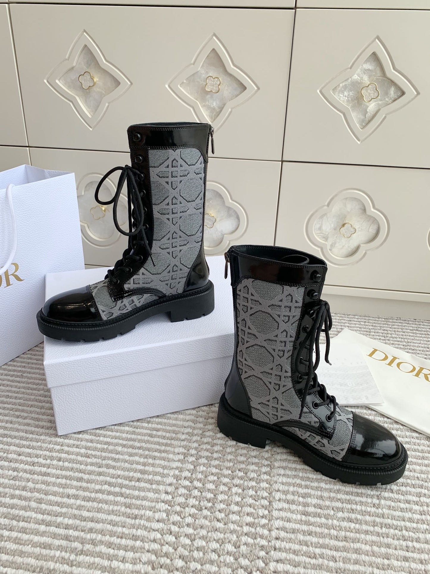 Luxury DiorD-Unit Ankle Boot In Grey Mix Black Denim Fabric And Glossy Cowhide 105084