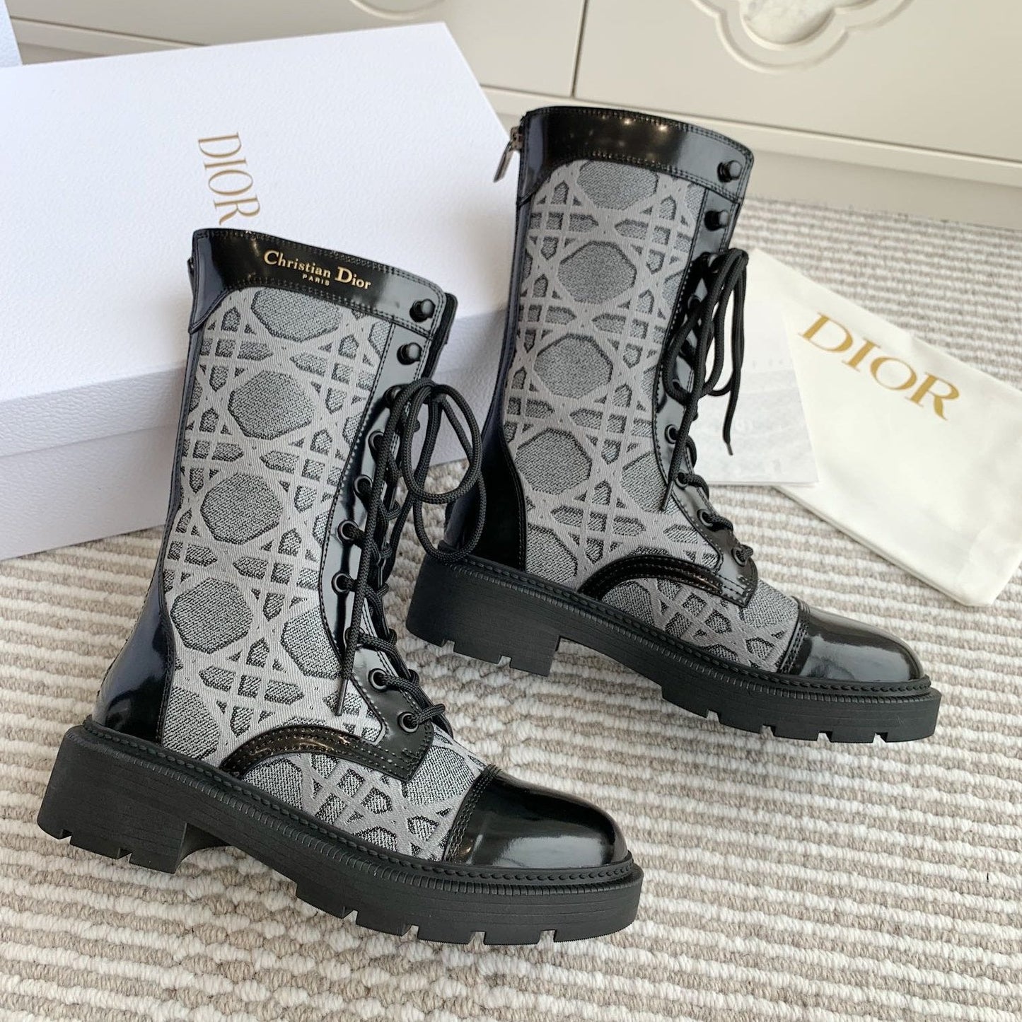 Luxury DiorD-Unit Ankle Boot In Grey Mix Black Denim Fabric And Glossy Cowhide 105084