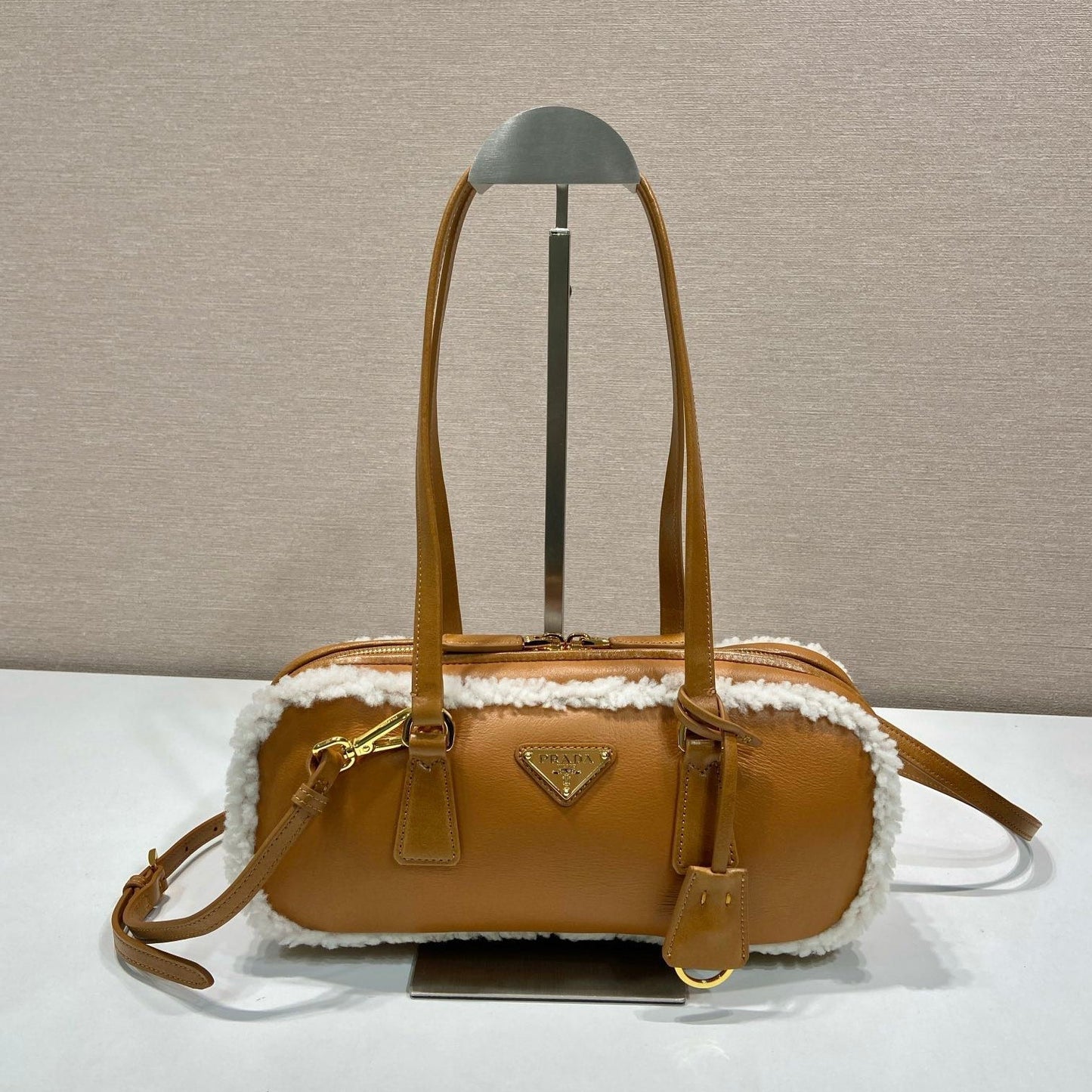 Luxury PradaTOP HANDLE BAG 27 IN BRONZE BROWN SHEEPSKIN AND SHEARLING TRIM