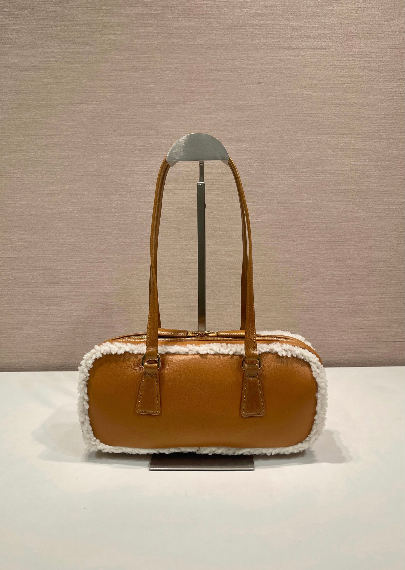 Luxury PradaTOP HANDLE BAG 27 IN BRONZE BROWN SHEEPSKIN AND SHEARLING TRIM
