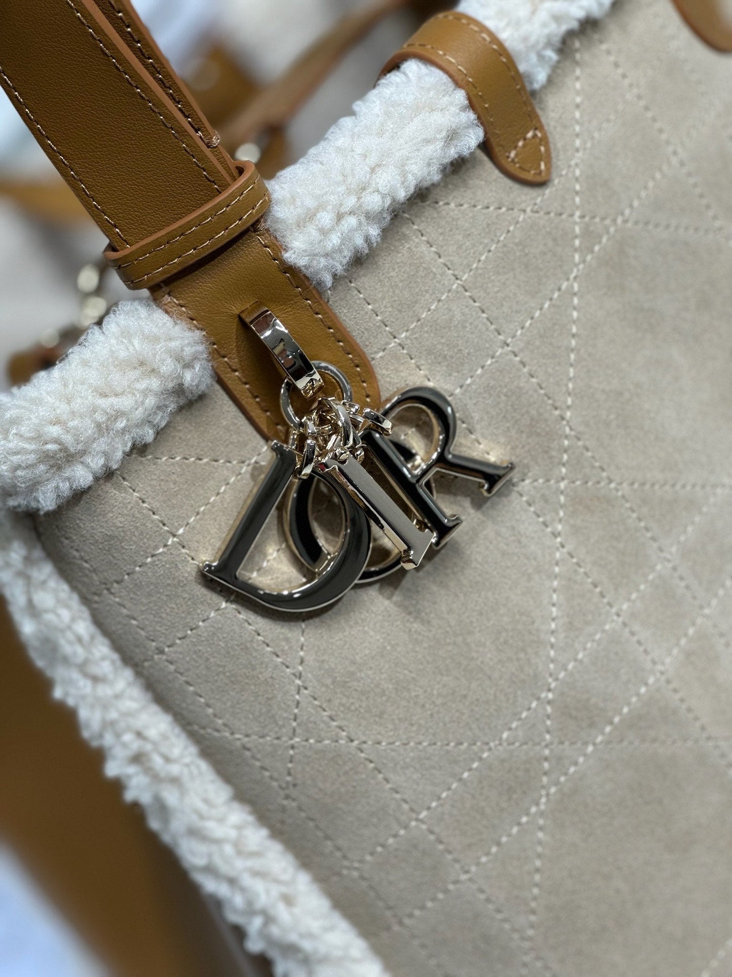 Luxury DiorToujours 28.5 Camel Brown Cowhide And Fur Gold Hardware
