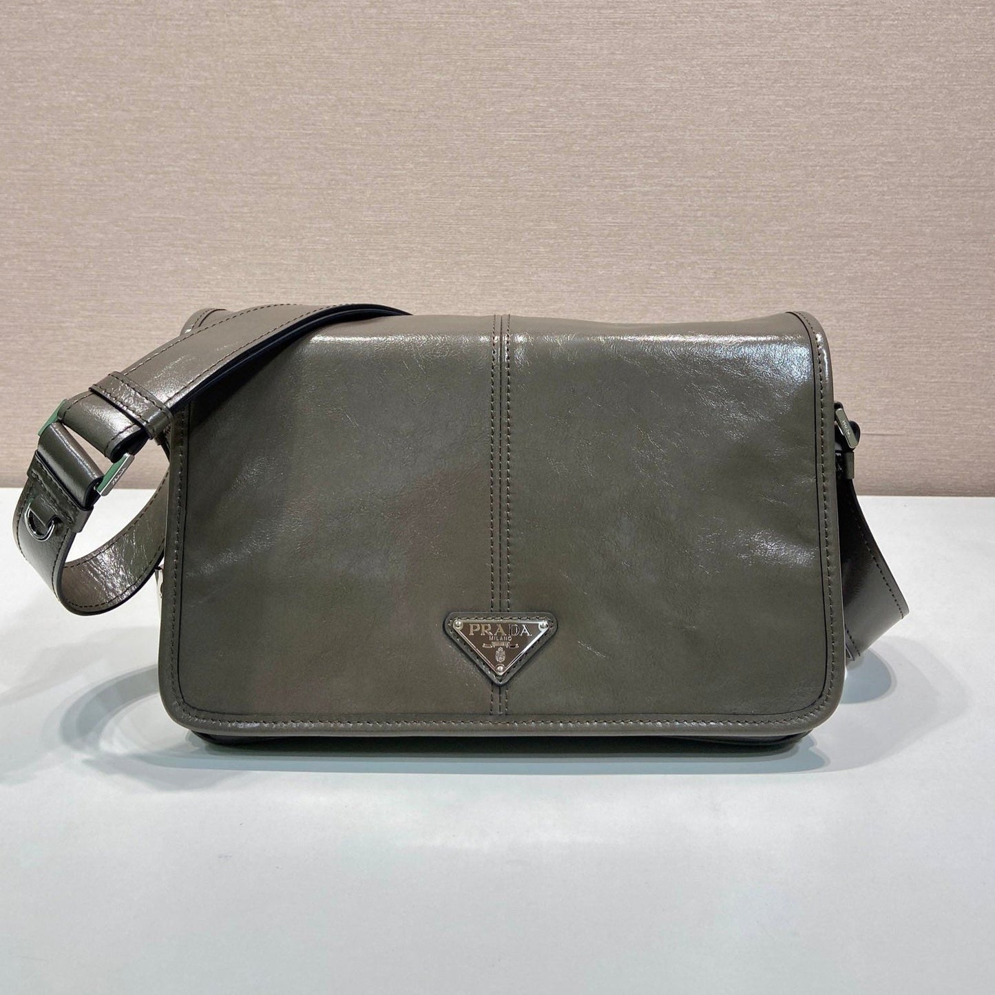 Luxury PradaMESSENGER BAG 30 IN TROUT GRAY SOFT AND SHINY CALFSKIN