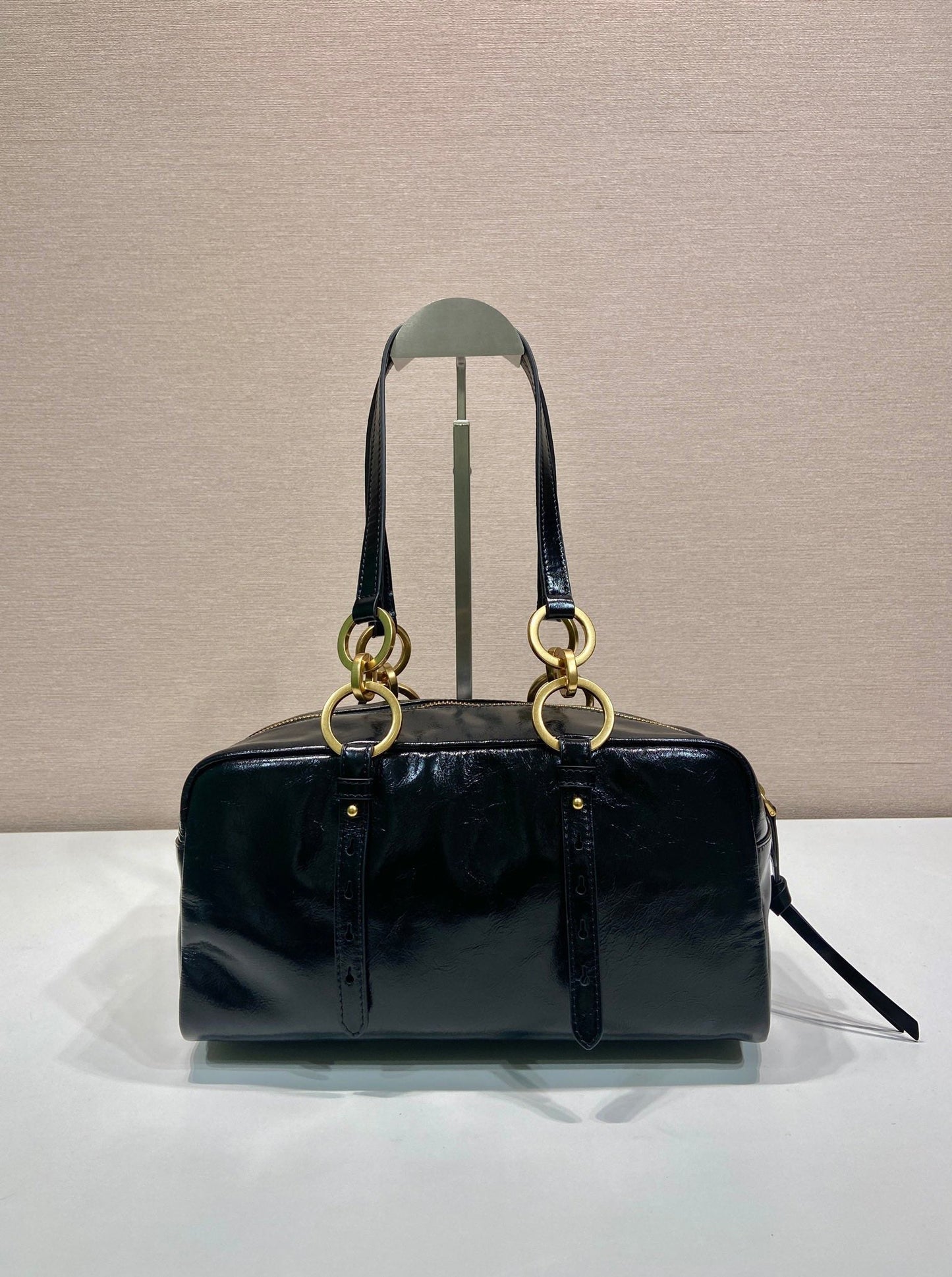 Luxury PradaLARGE RECTANGULAR BAG 30 IN BLACK OIL WAX LAMBSKIN GOLD HARDWARE