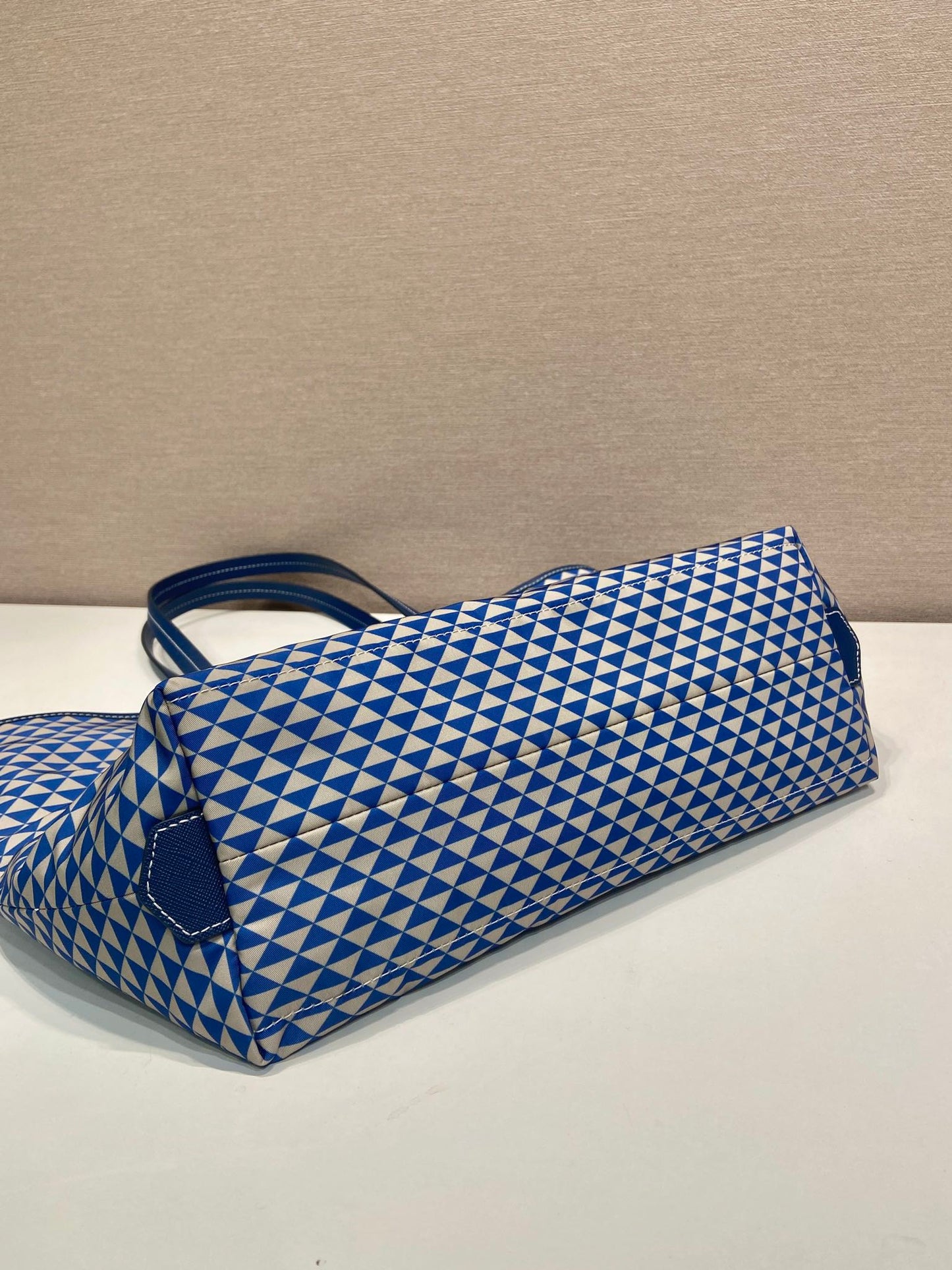 Luxury PradaTOTE BAG 33 IN BLUE MIX WHITE TRIANGLE PATTERN EMBROIDERED FABRIC