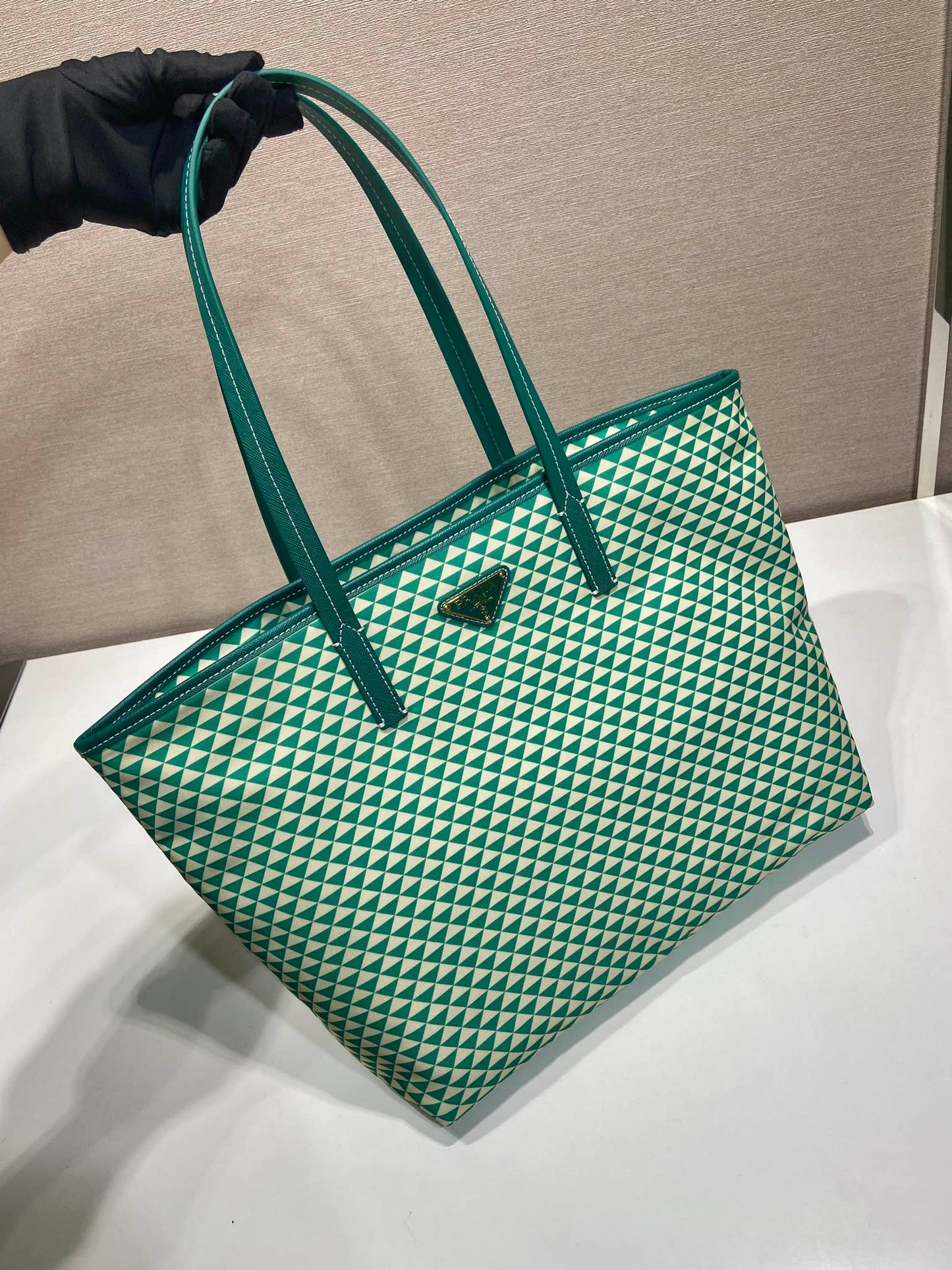 Luxury PradaTOTE BAG 33 IN FOREST GREEN MIX CREAM TRIANGLE PATTERN EMBROIDERED FABRIC