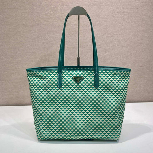 Luxury PradaTOTE BAG 33 IN FOREST GREEN MIX CREAM TRIANGLE PATTERN EMBROIDERED FABRIC
