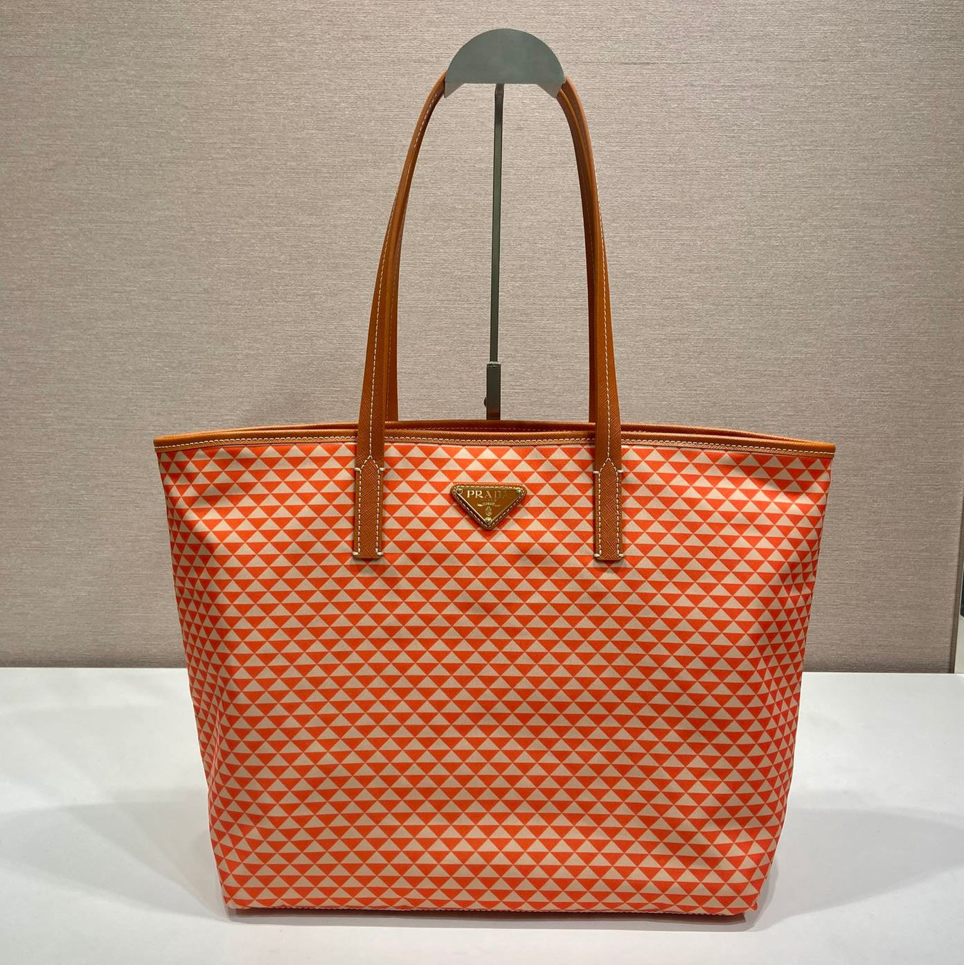 Luxury PradaTOTE BAG 33 IN ORANGE MIX WHITE TRIANGLE PATTERN EMBROIDERED FABRIC
