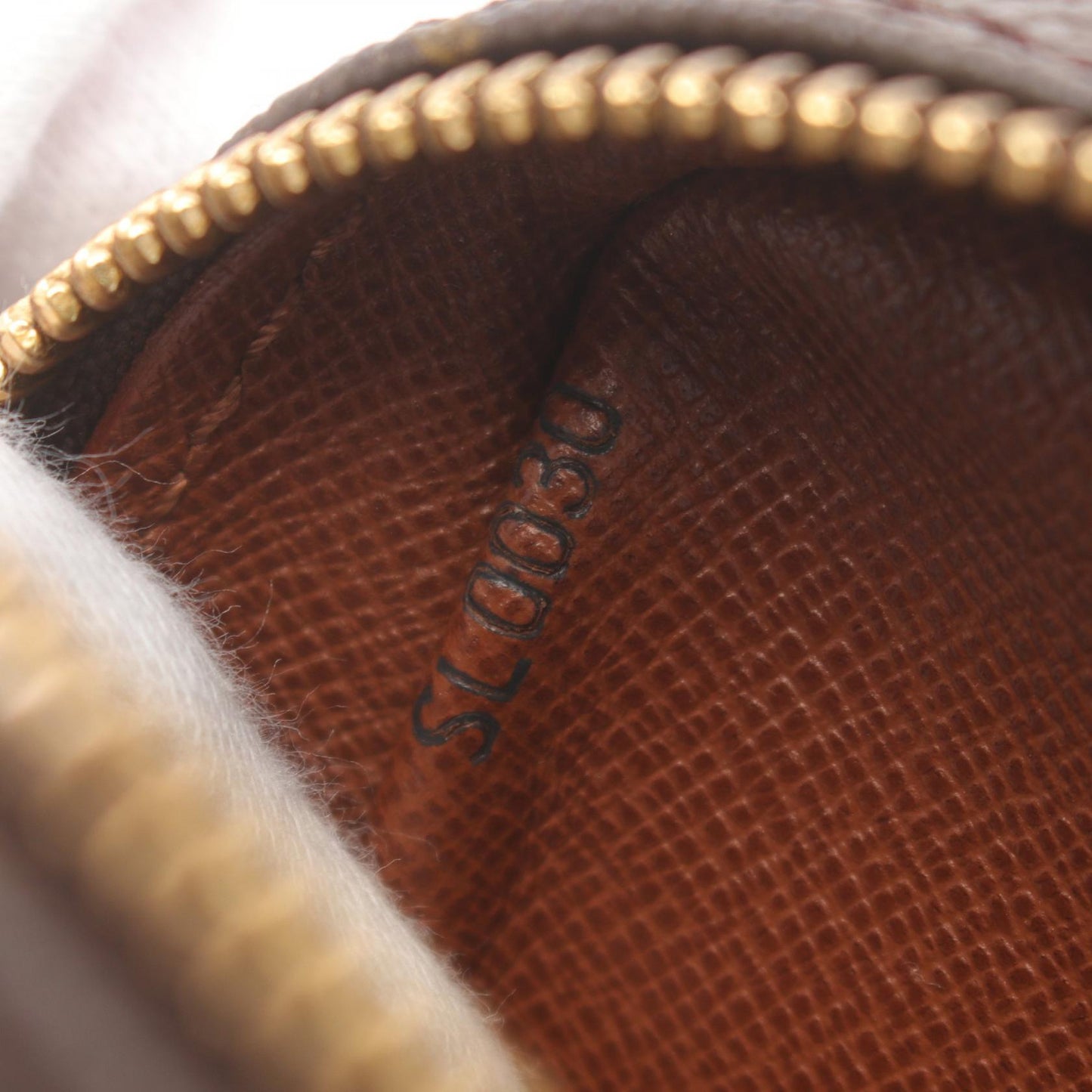 Louis Vuitton Monogram Shoulder Bag M51828