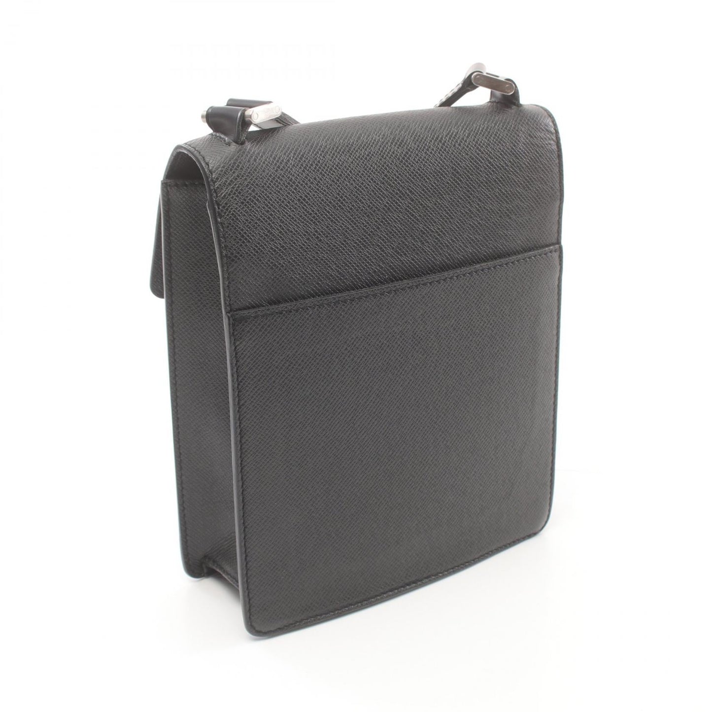 Louis Vuitton Taiga Leather Pochette Shoulder Bag