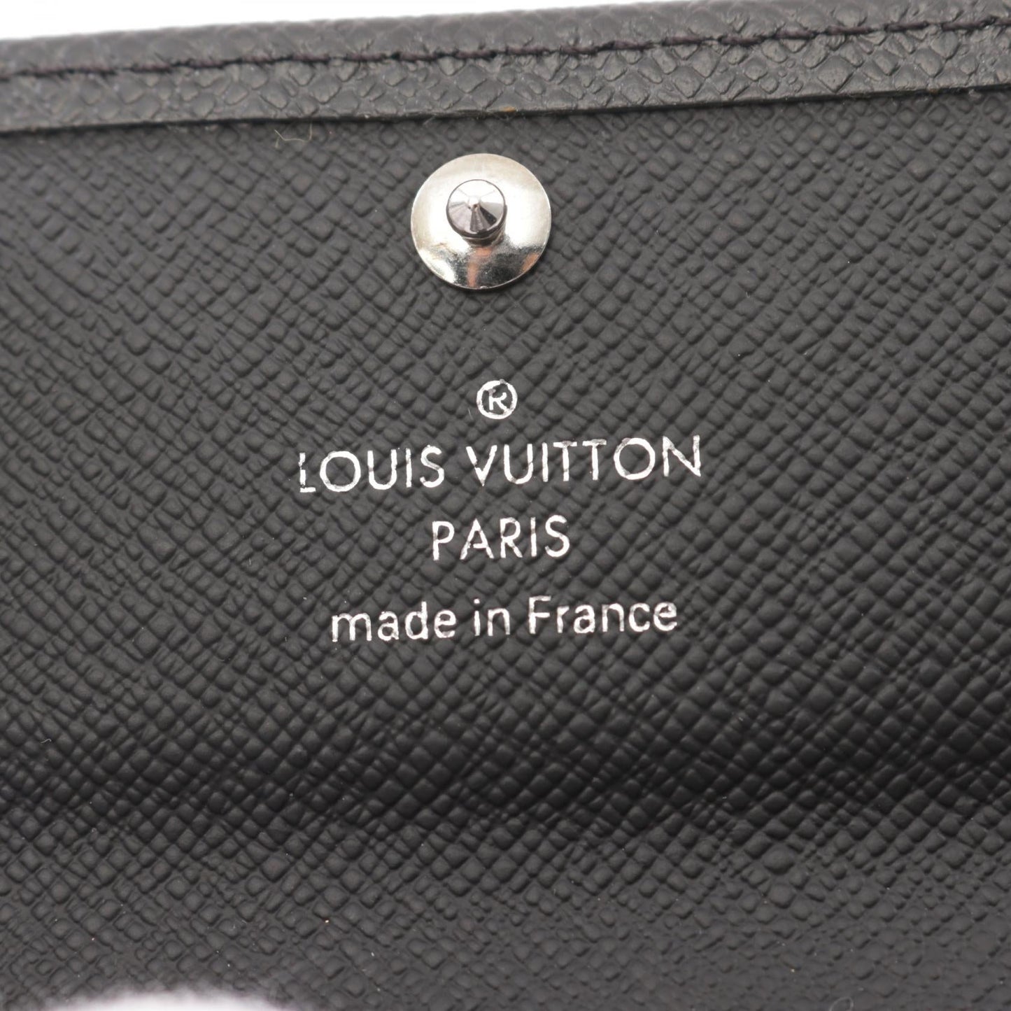 Louis Vuitton Taiga Leather Key Case M30500