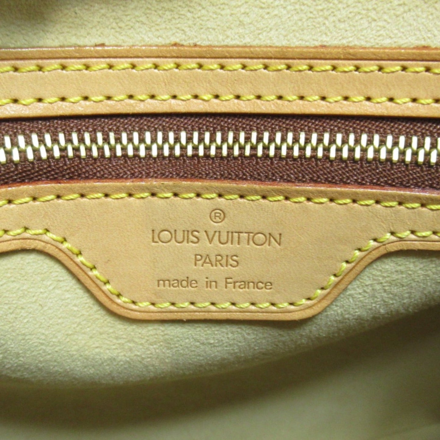 Louis Vuitton Looping MM Shoulder Bag Monogram