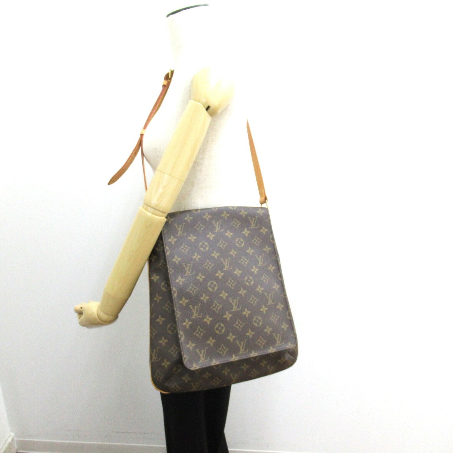 Louis Vuitton Musette Shoulder Bag Monogram Brown
