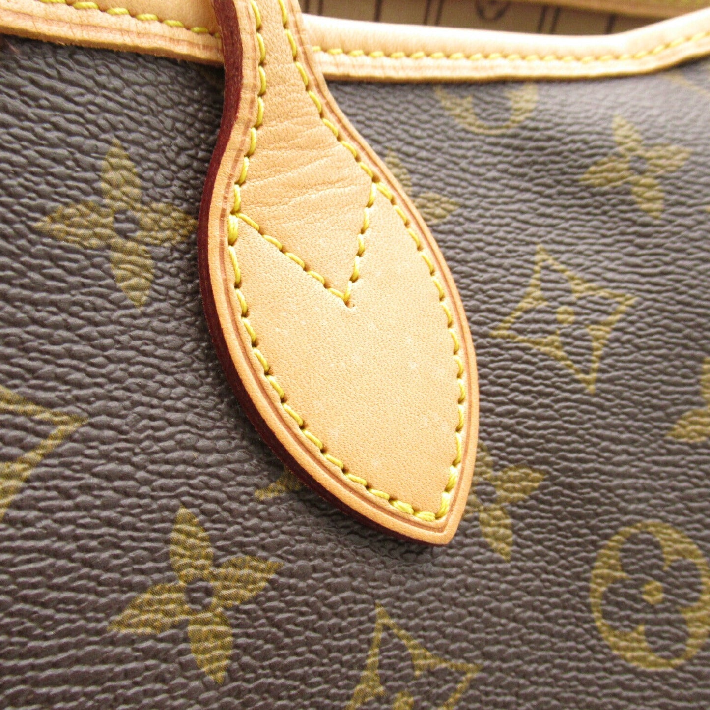 Louis Vuitton Neverfull GM Tote Bag M40157