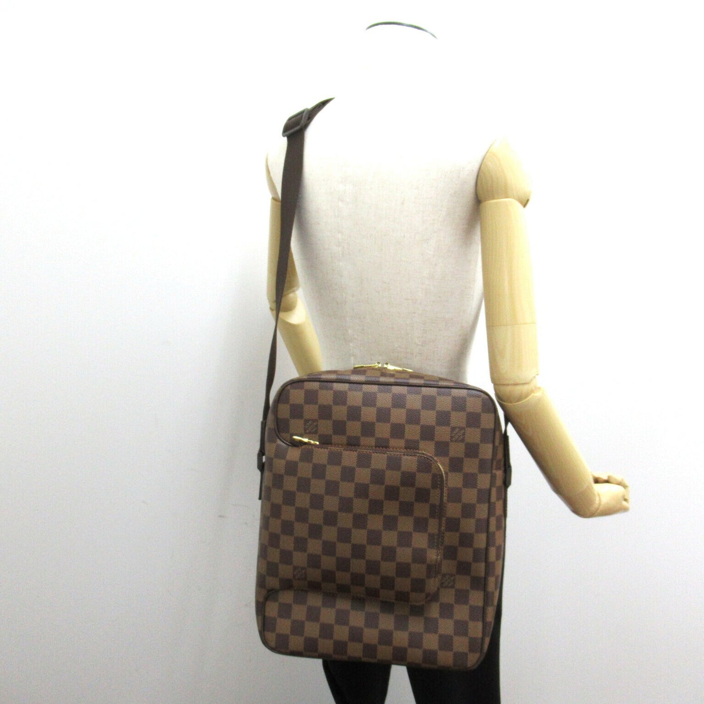 Louis Vuitton Olaf MM Shoulder Bag Brown N41441