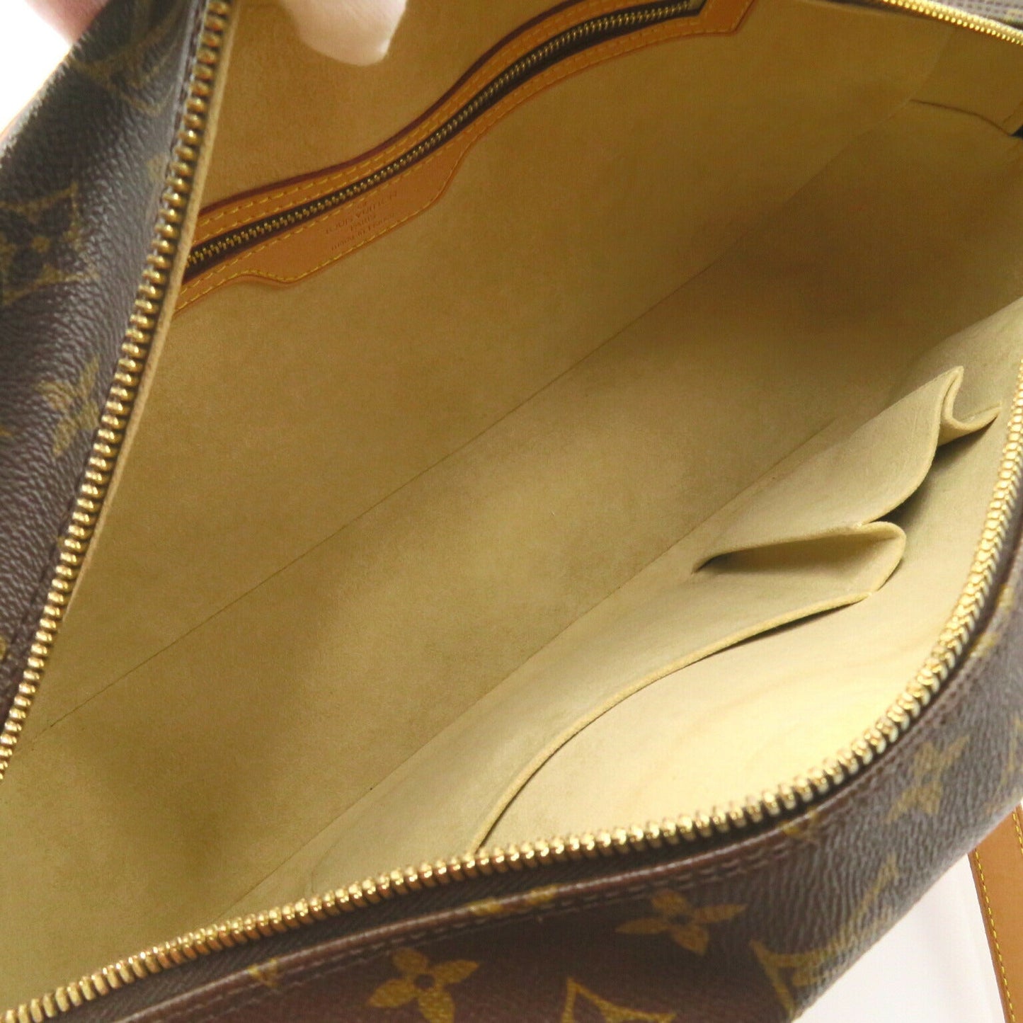 Louis Vuitton Cite GM Shoulder Bag Monogram