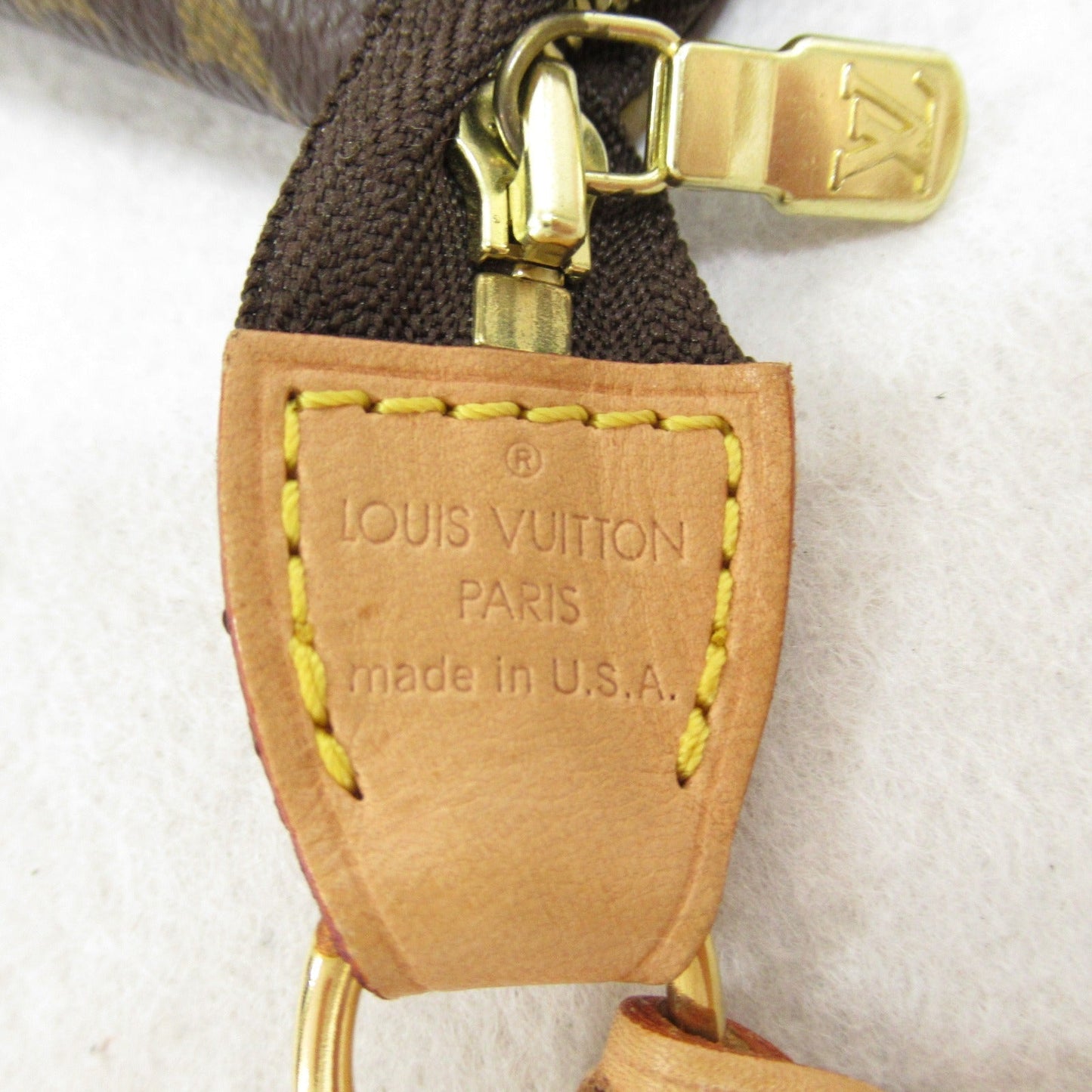 Louis Vuitton Pochette Accessoires Monogram Clutch M51980