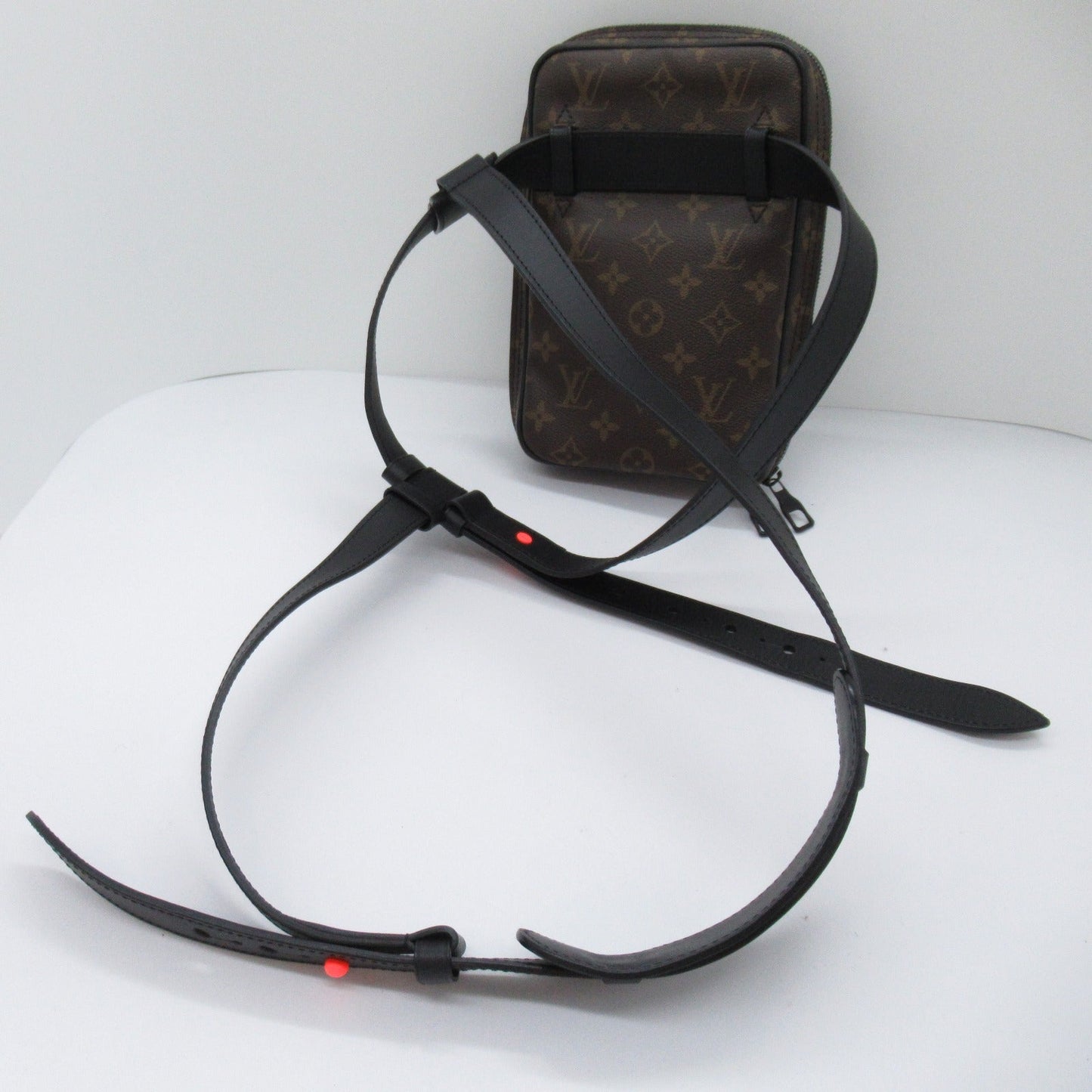 Louis Vuitton Utility Side Shoulder Bag M44428