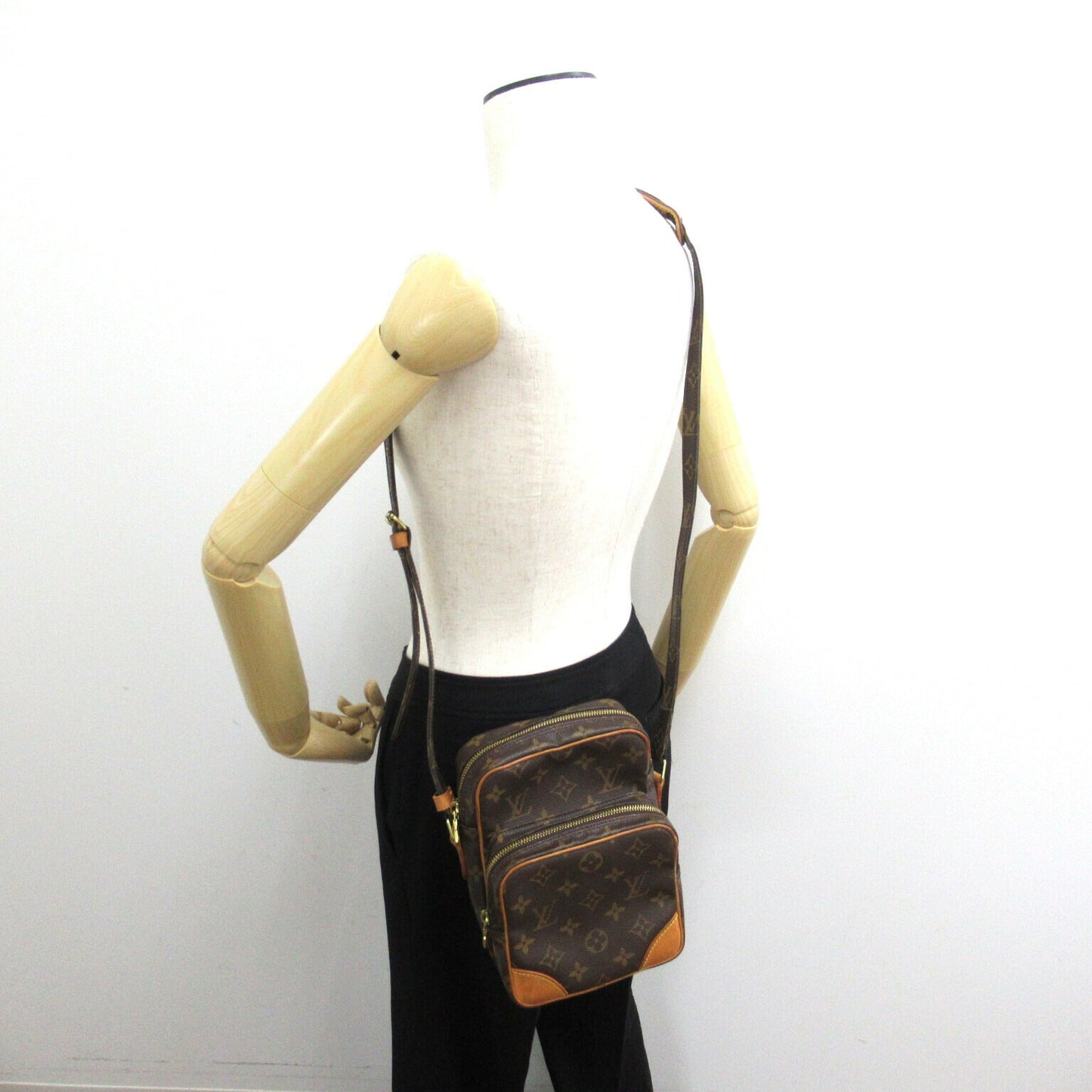 Louis Vuitton Amazon Shoulder Bag Monogram Brown M45236