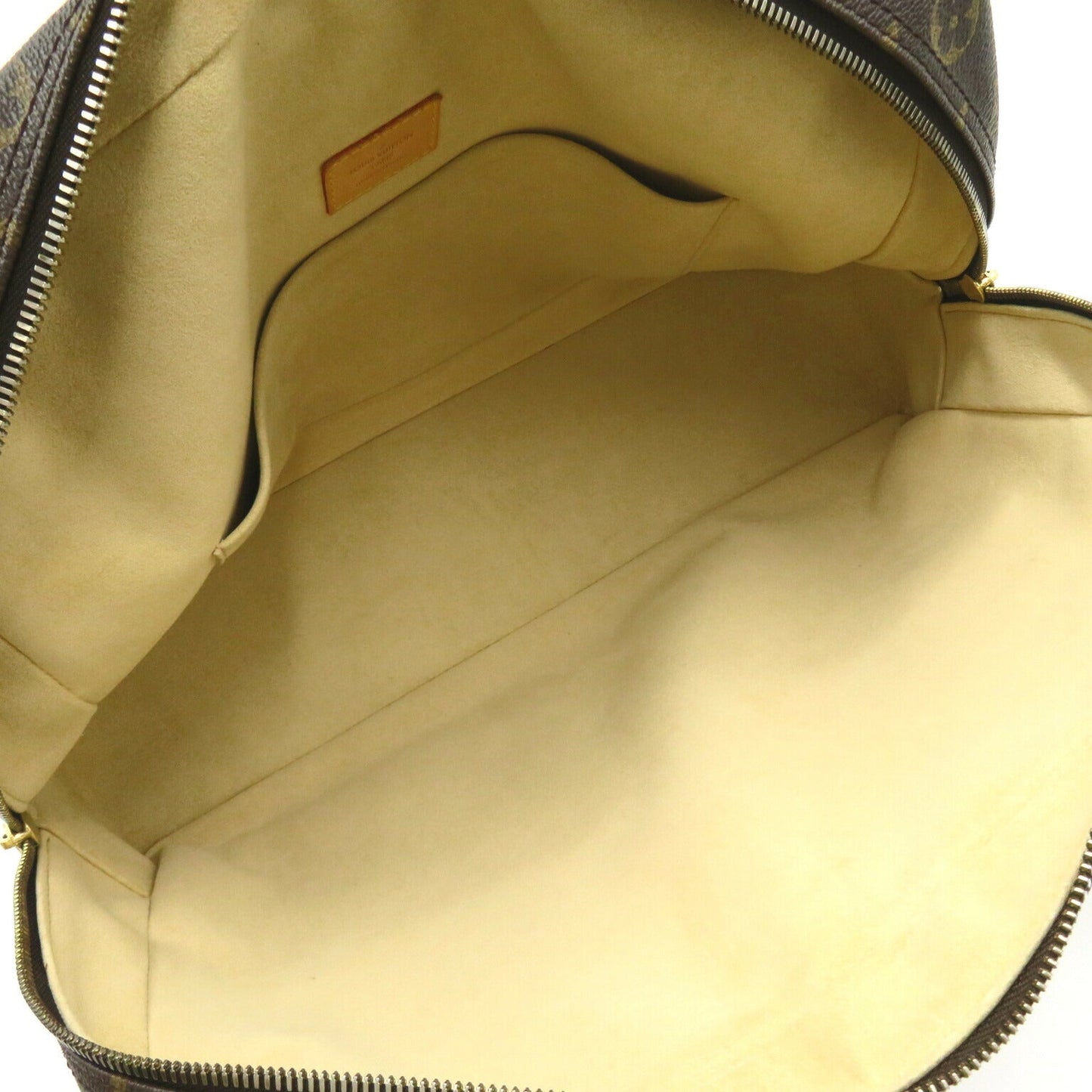 Louis Vuitton Manhattan GM Handbag M40025