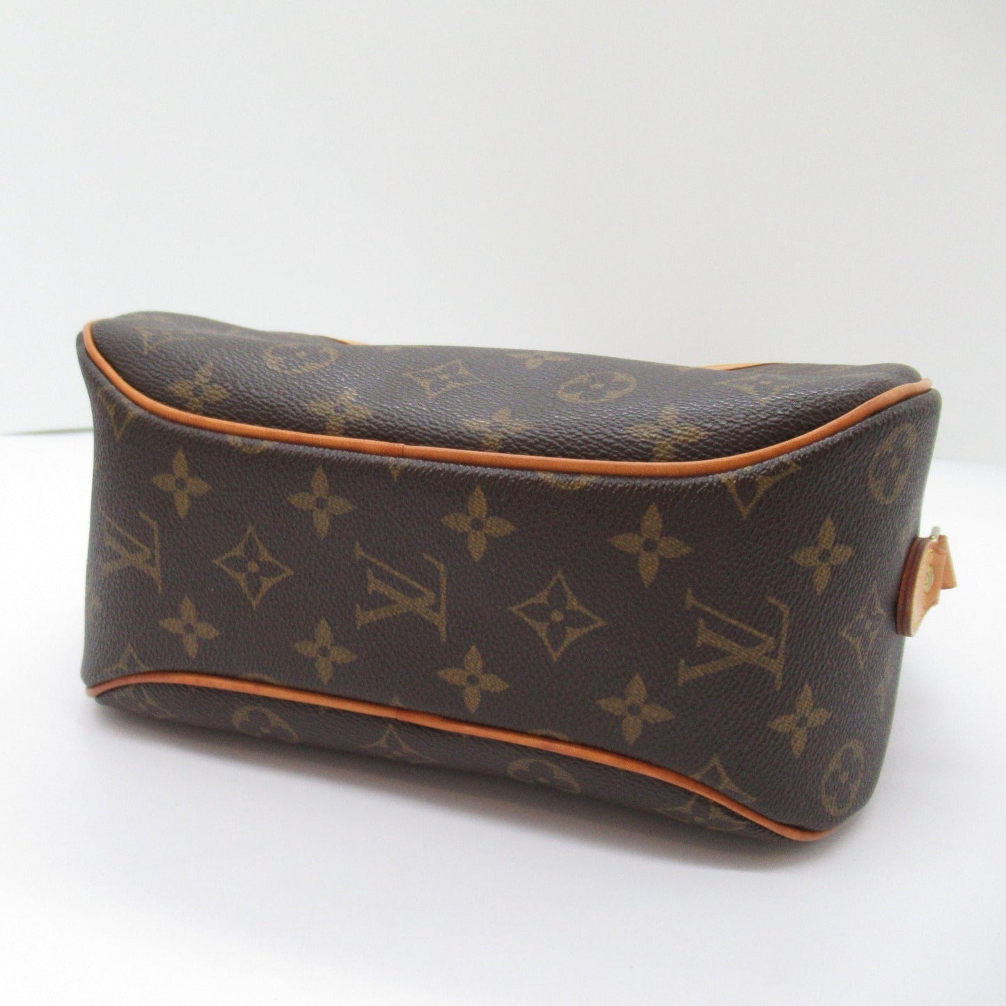 Louis Vuitton Monogram Shoulder Bag M51221
